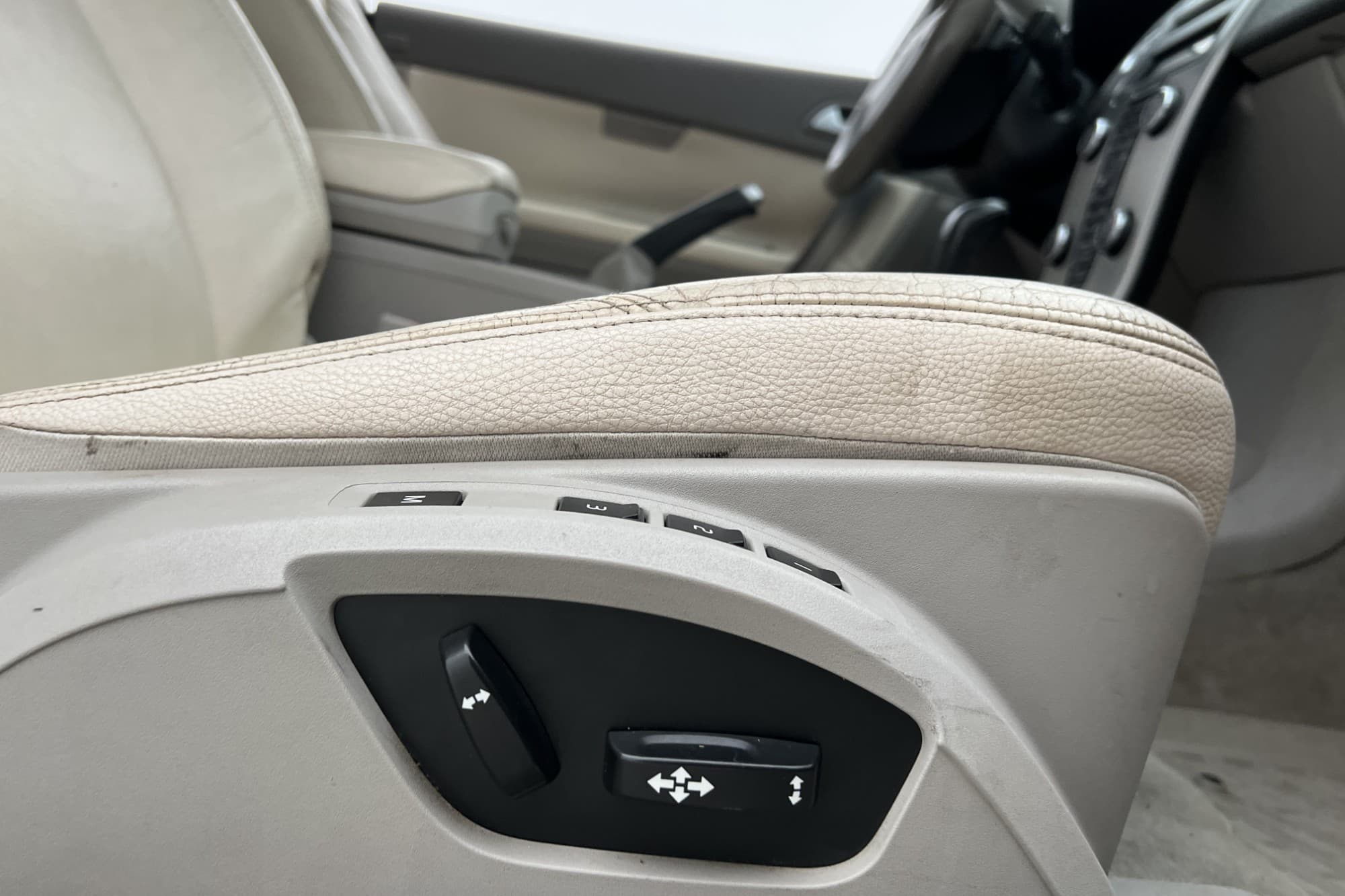 Volvo C70 T5 220hk Summum Premium Sound Läder P-Sensorer