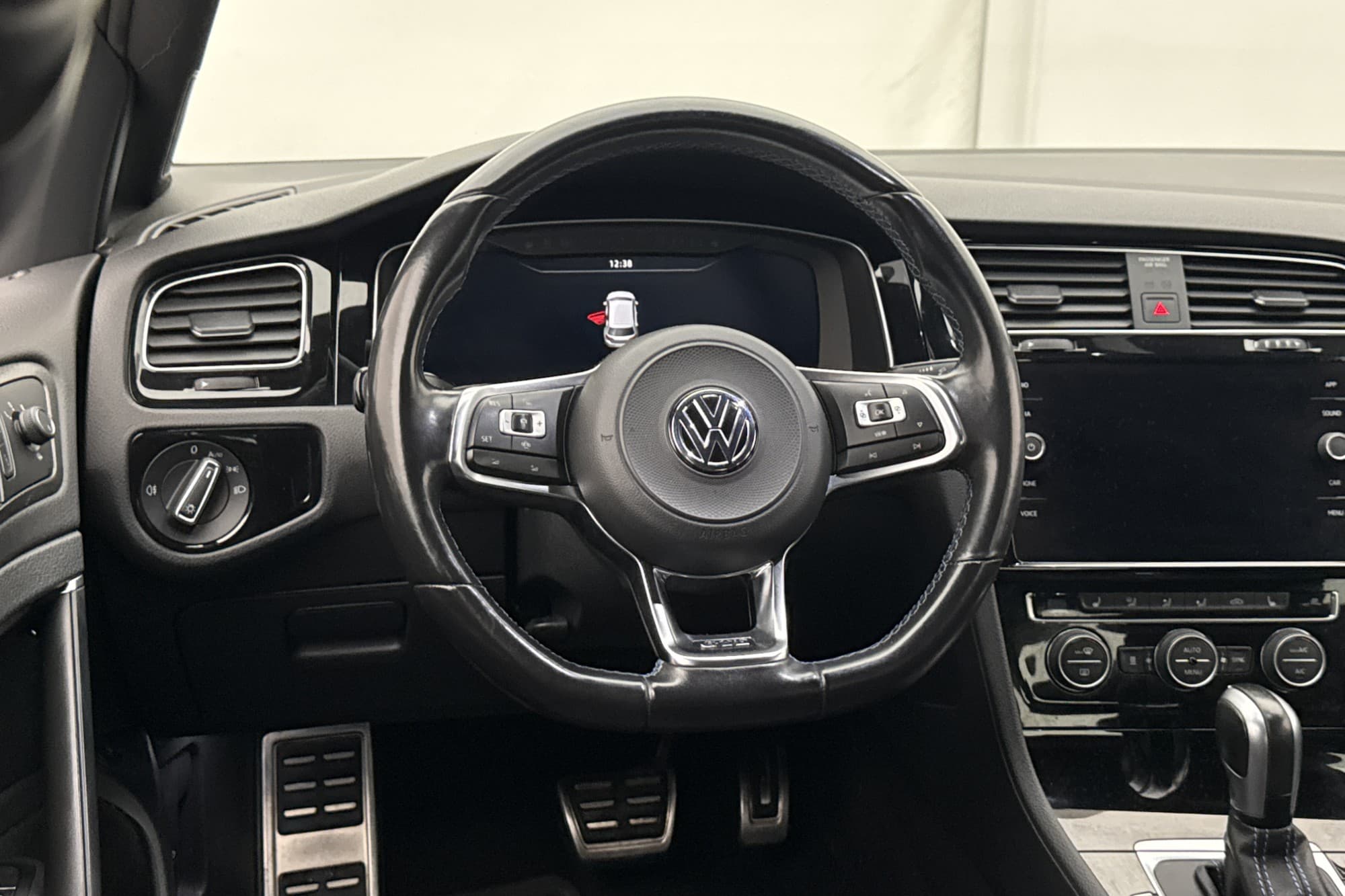 Volkswagen Golf GTE 204hk Cockpit P-Värm P-Sensorer CarPlay