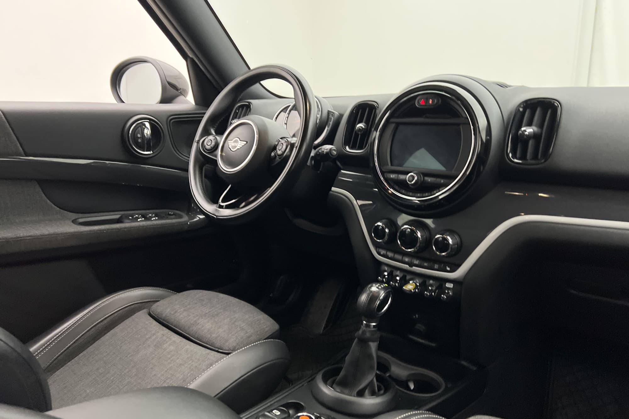 MINI Countryman Cooper SE ALL4 224hk Salt II Navi P Sensorer