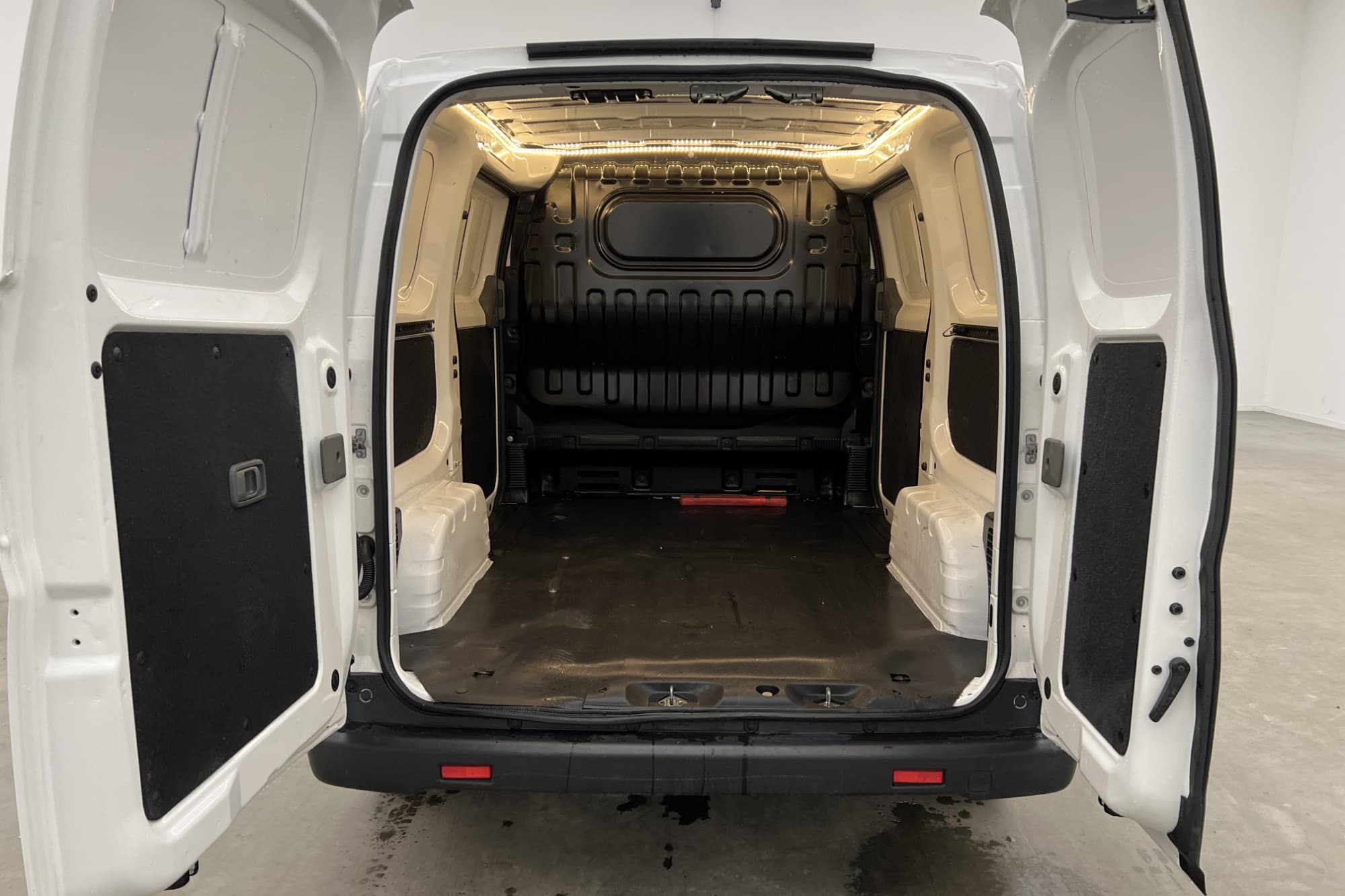 Nissan e-NV200 40.0 kWh B-Kamera Navi 2xDörrar Farthållare