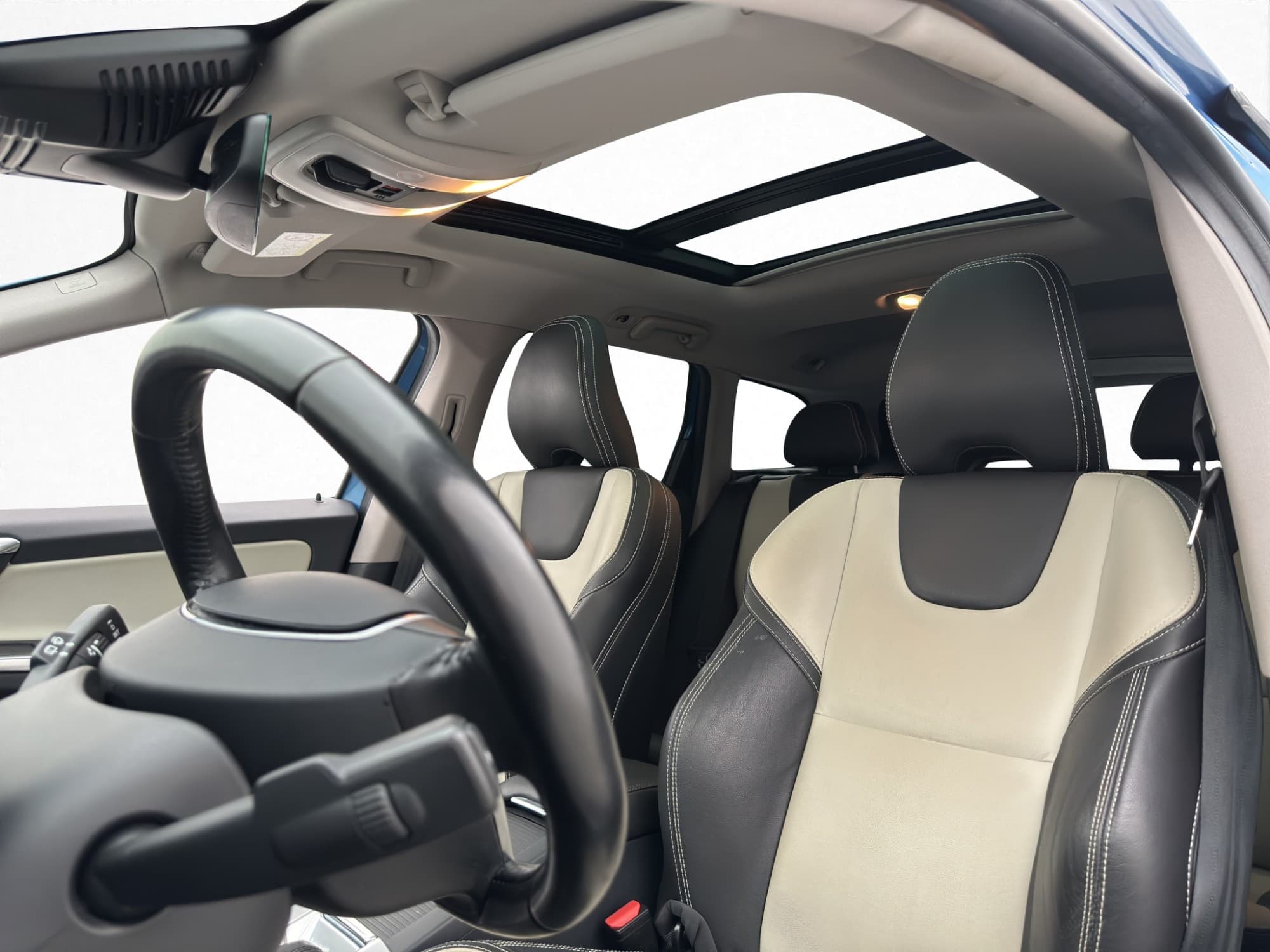 Volvo XC60 T5 Classic Summum Pano Värmare Drag Skinn Kamera