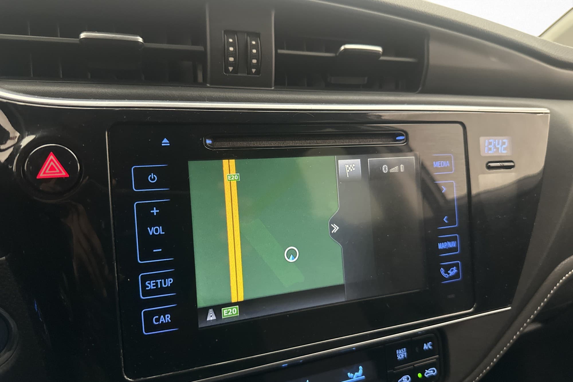 Toyota Auris Touring Hybrid 136hk Intense Edt Kamera Navi