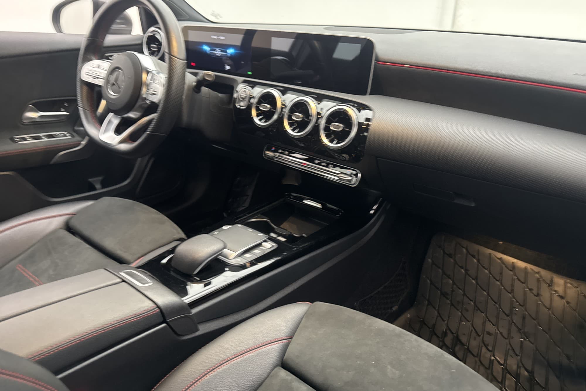 Mercedes-Benz A180 AMG Wide Kamera Navi Keyless P-Sensorer