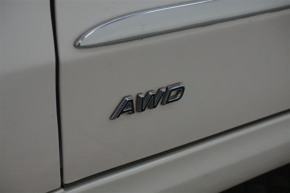 Ford Mondeo 2.0TDCi 190hk AWD Vignale Pano D-Värm 0,49l/milinteriör