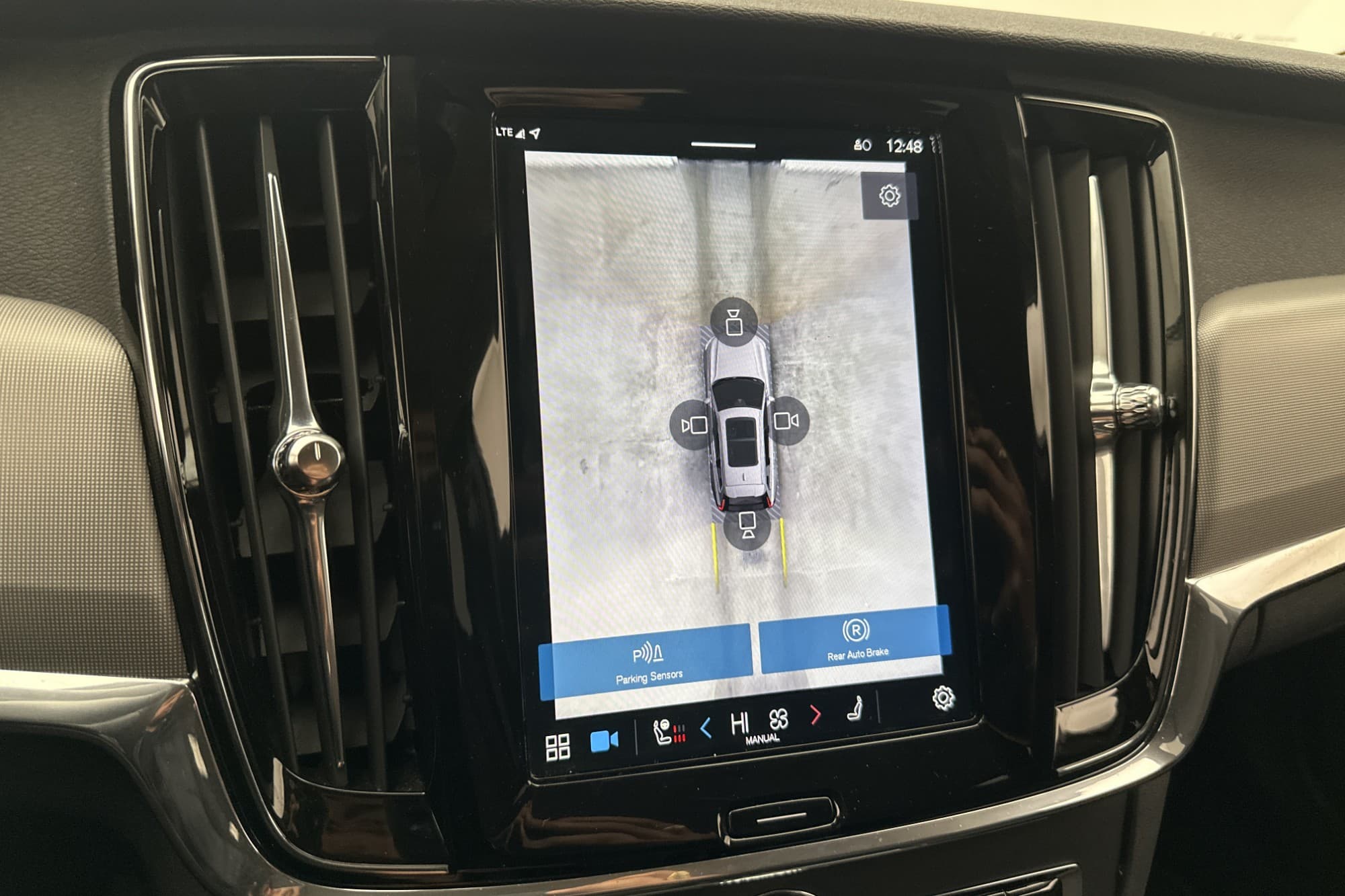 Volvo V90 T6 350hk AWD Core Värmare 360° Drag CarPlay MOMS