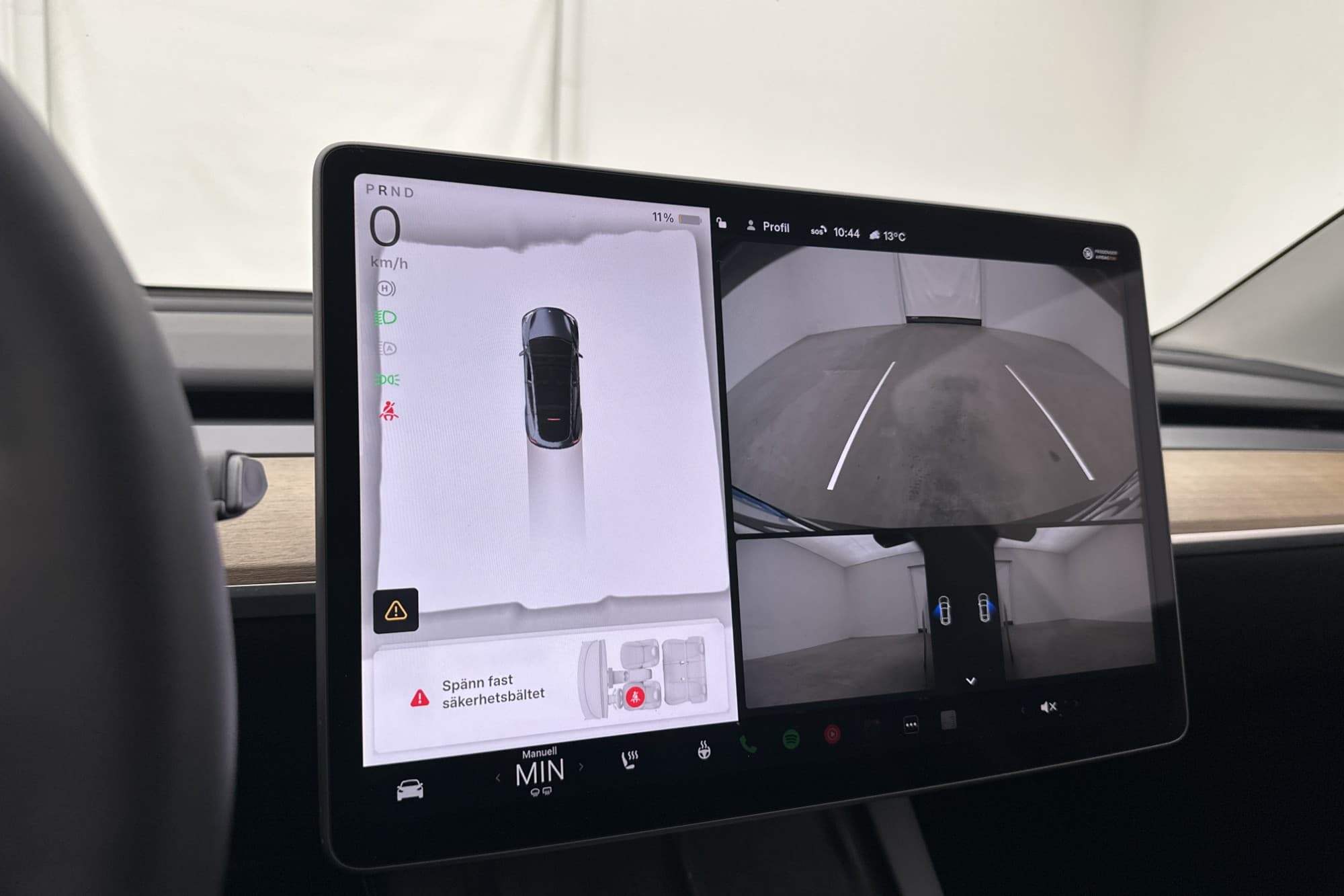 Tesla Model Y Long Range AWD Svensksåld Autopilot Drag