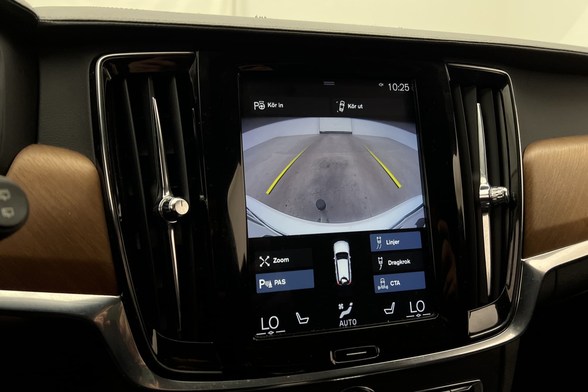 Volvo V90 Recharge T8 AWD Inscription Luftfjädring H/K MOMS