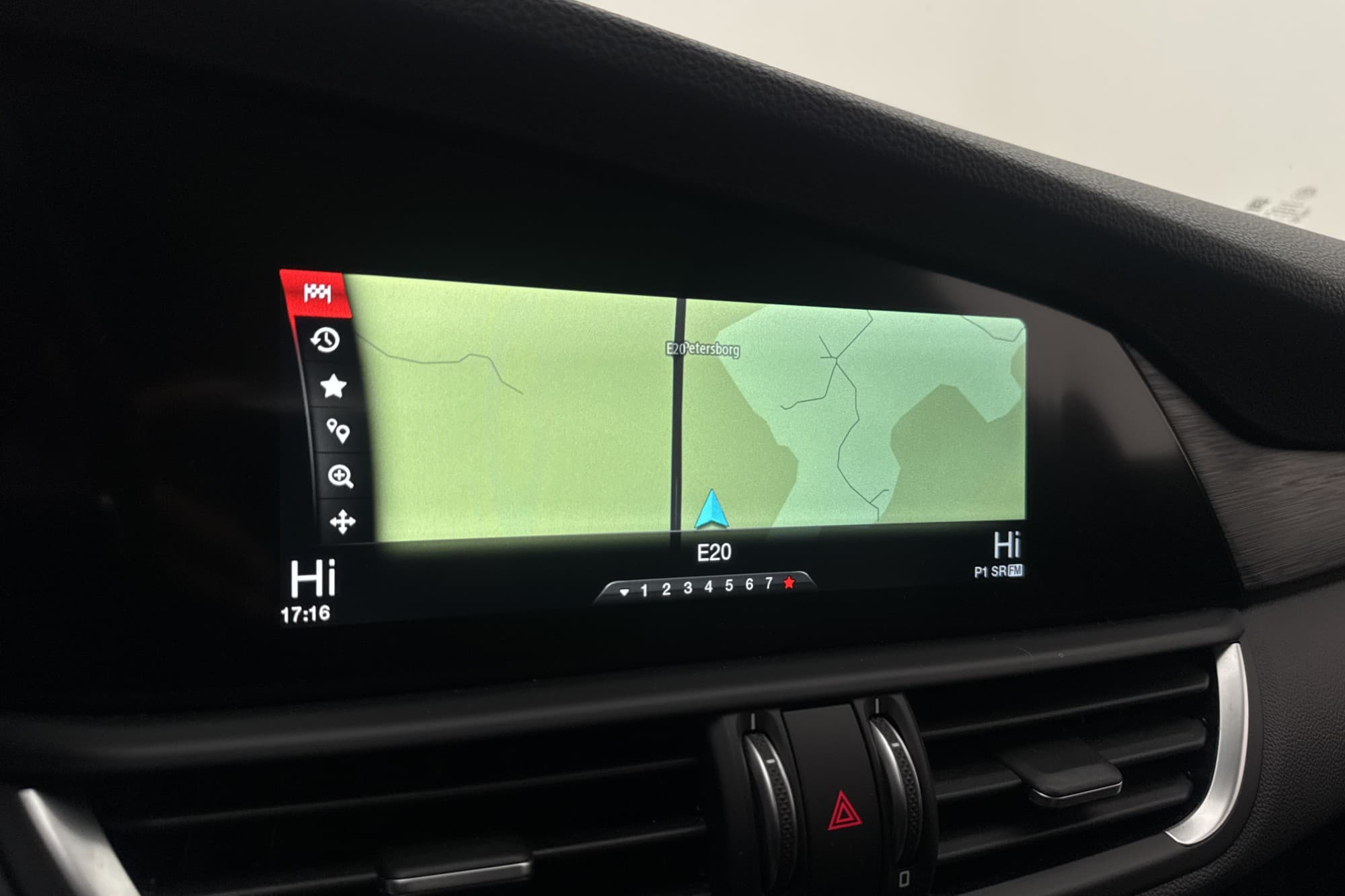 Alfa Romeo Giulia 2.2 JTD 180hk Super Navi Skinn Keyless