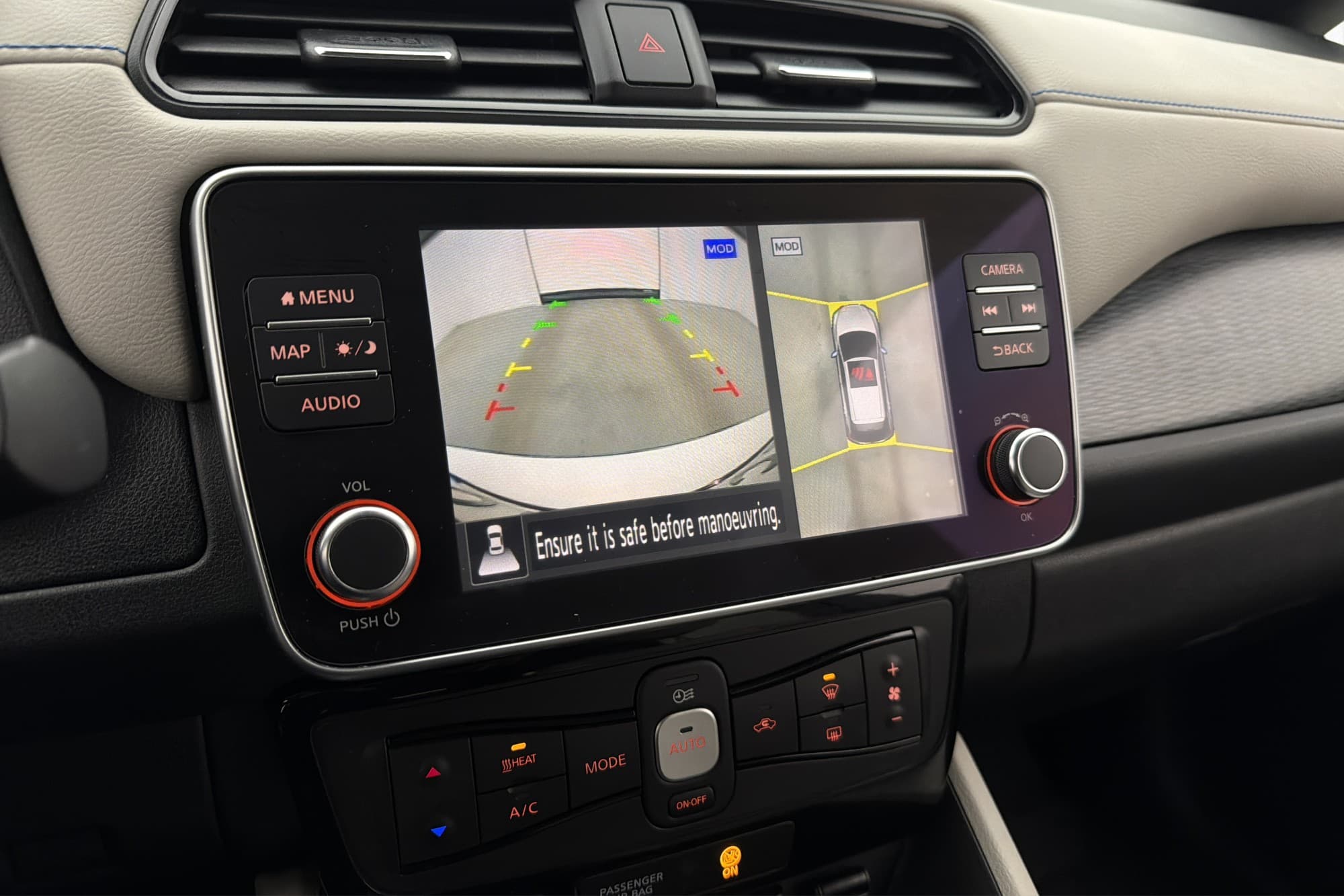 Nissan Leaf 150hk 40 kWh Tekna Bose 360° Navi Rattvärme