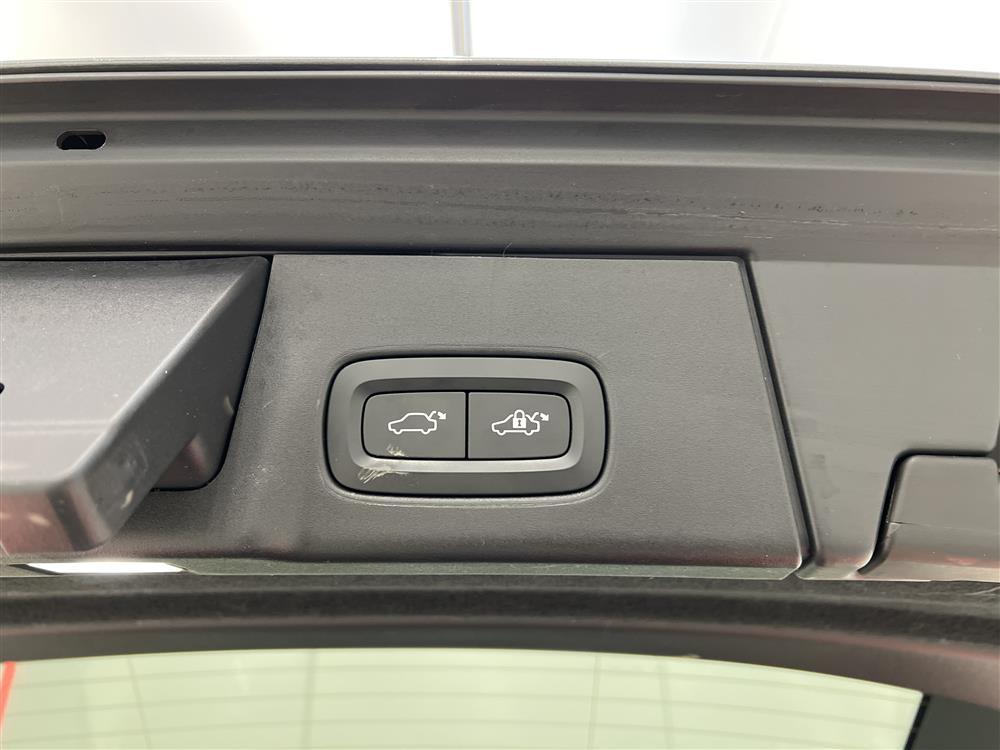 Volvo V90 D4 190hk Inscription Skinn VOC Carplay P-sensorinteriör