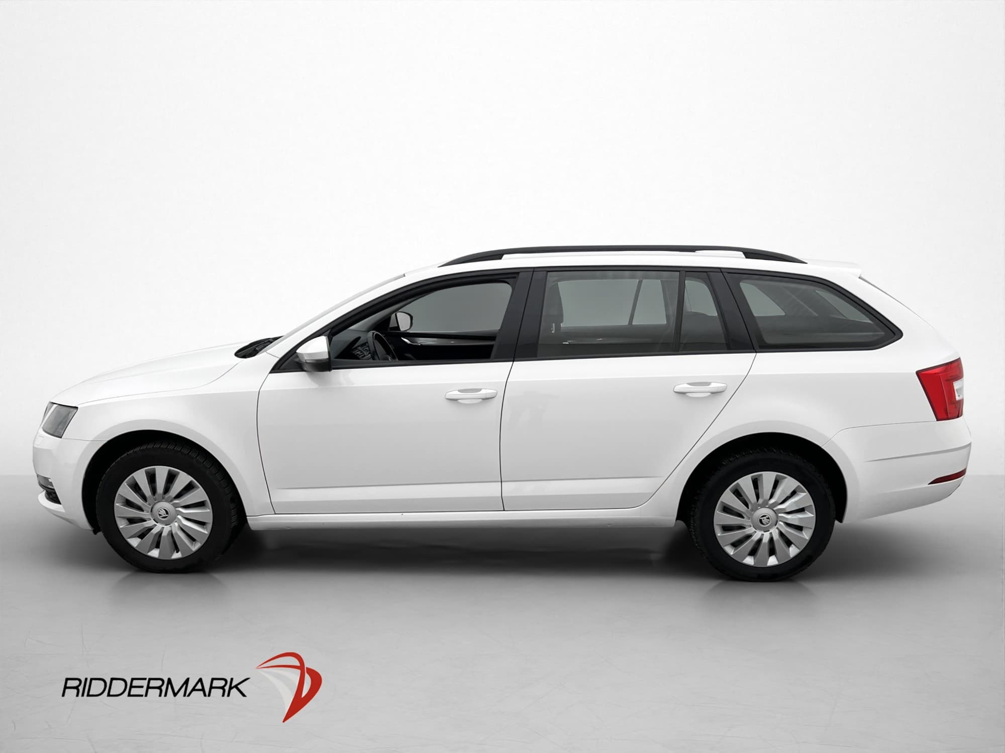 Skoda Octavia Kombi 1.6 TDI 115hk P-Sensorer Bluetooth