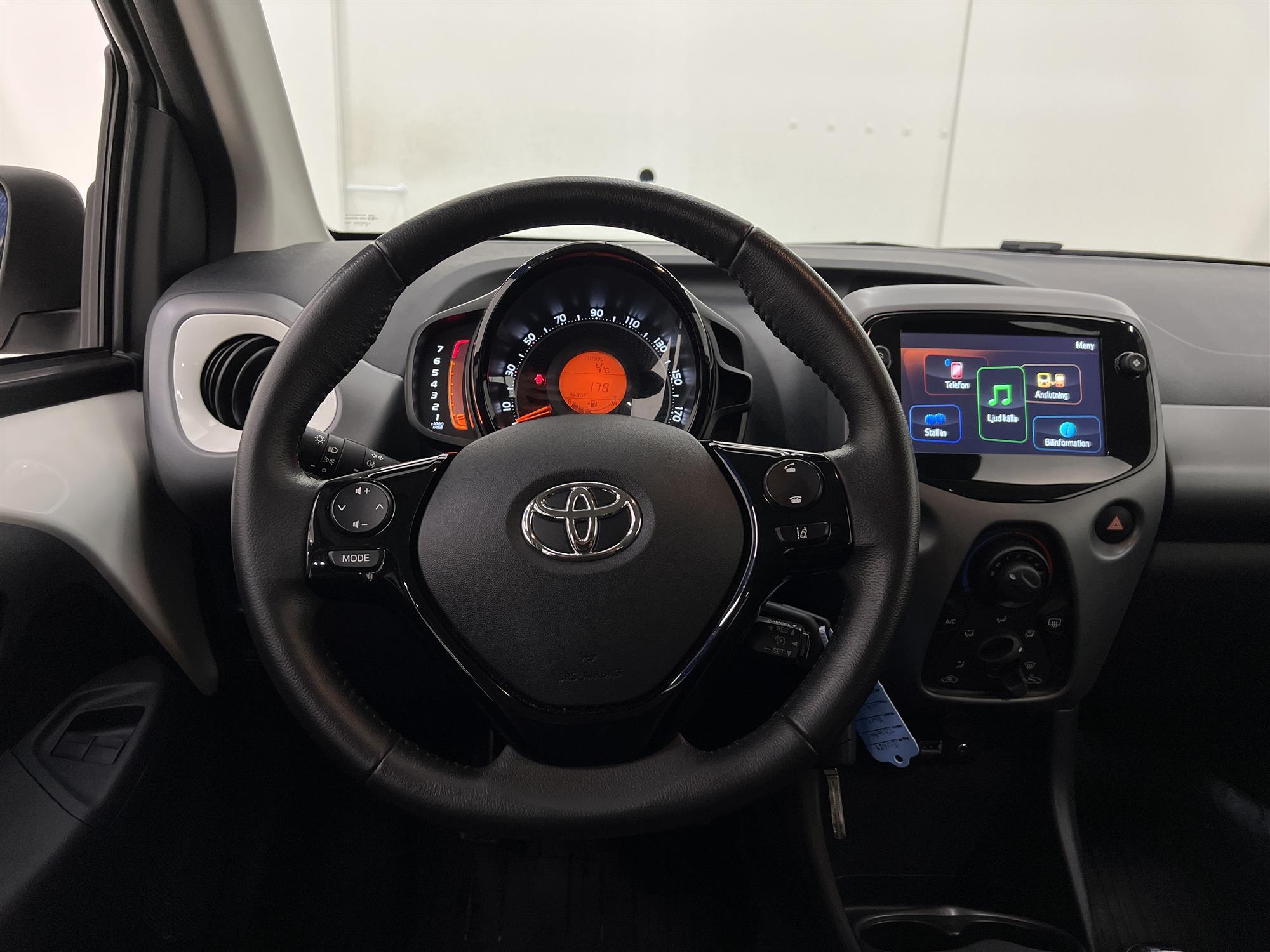 Toyota Aygo 1.0 72hk B-Kamera L-Assist Låg Skatt 0,41L/mil