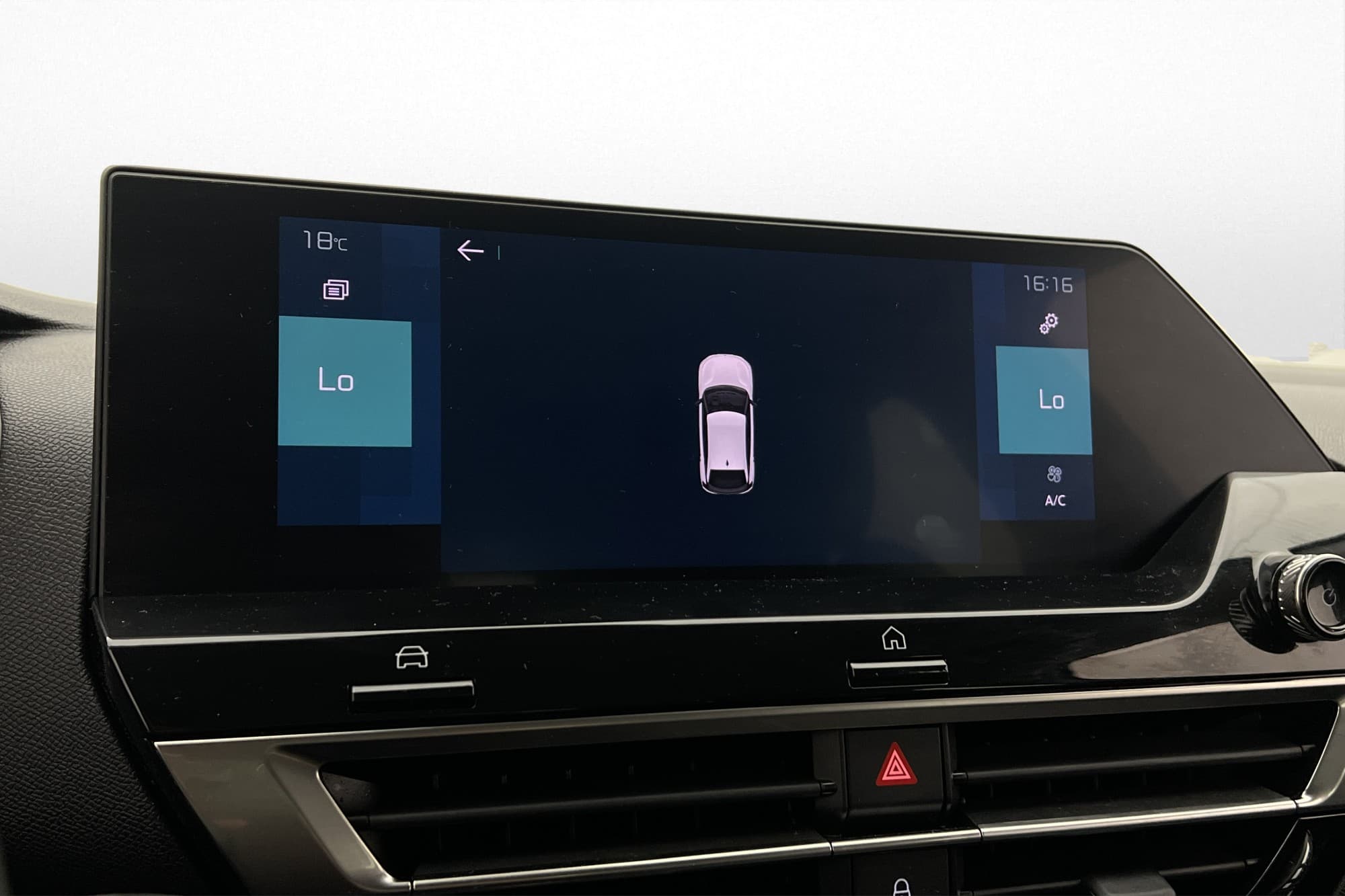 Citroën e-C4 136hk 50 kWh Feel CarPlay Sensorer Lane Assist