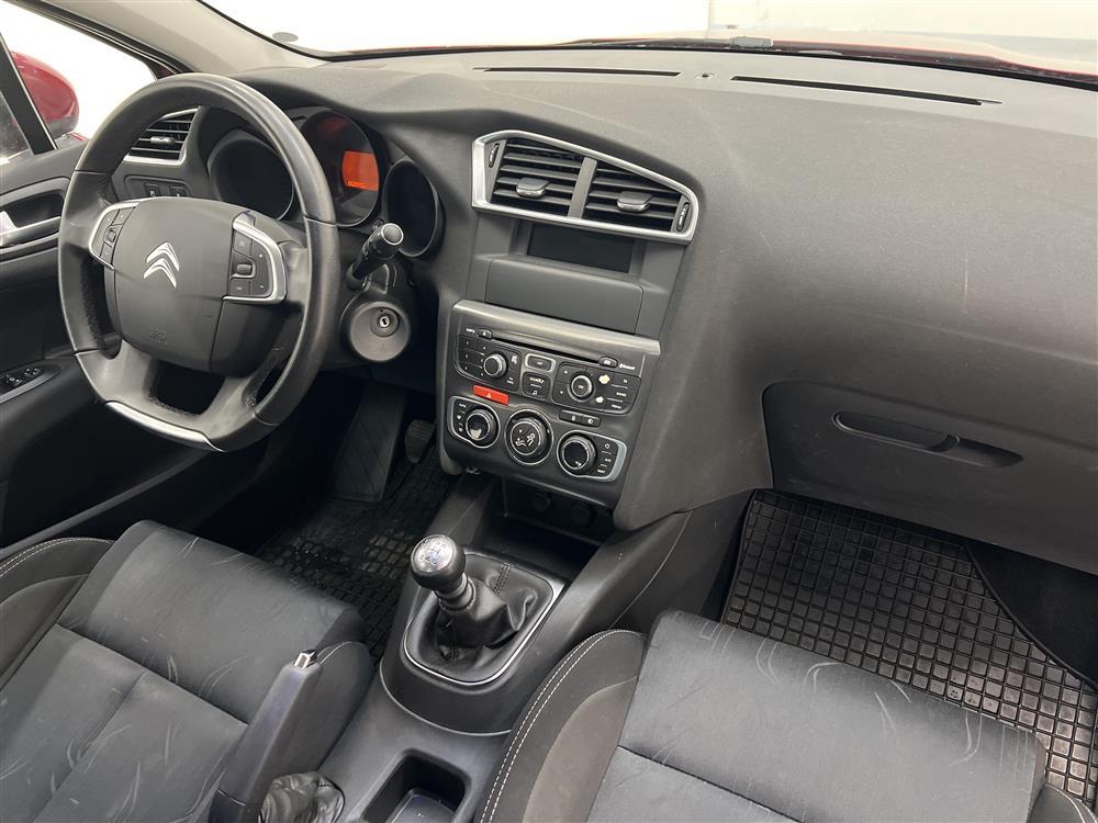 Citroën C4 1.6 HDi 115hk PDC Välservad Låg Skatt 0,38L/milinteriör