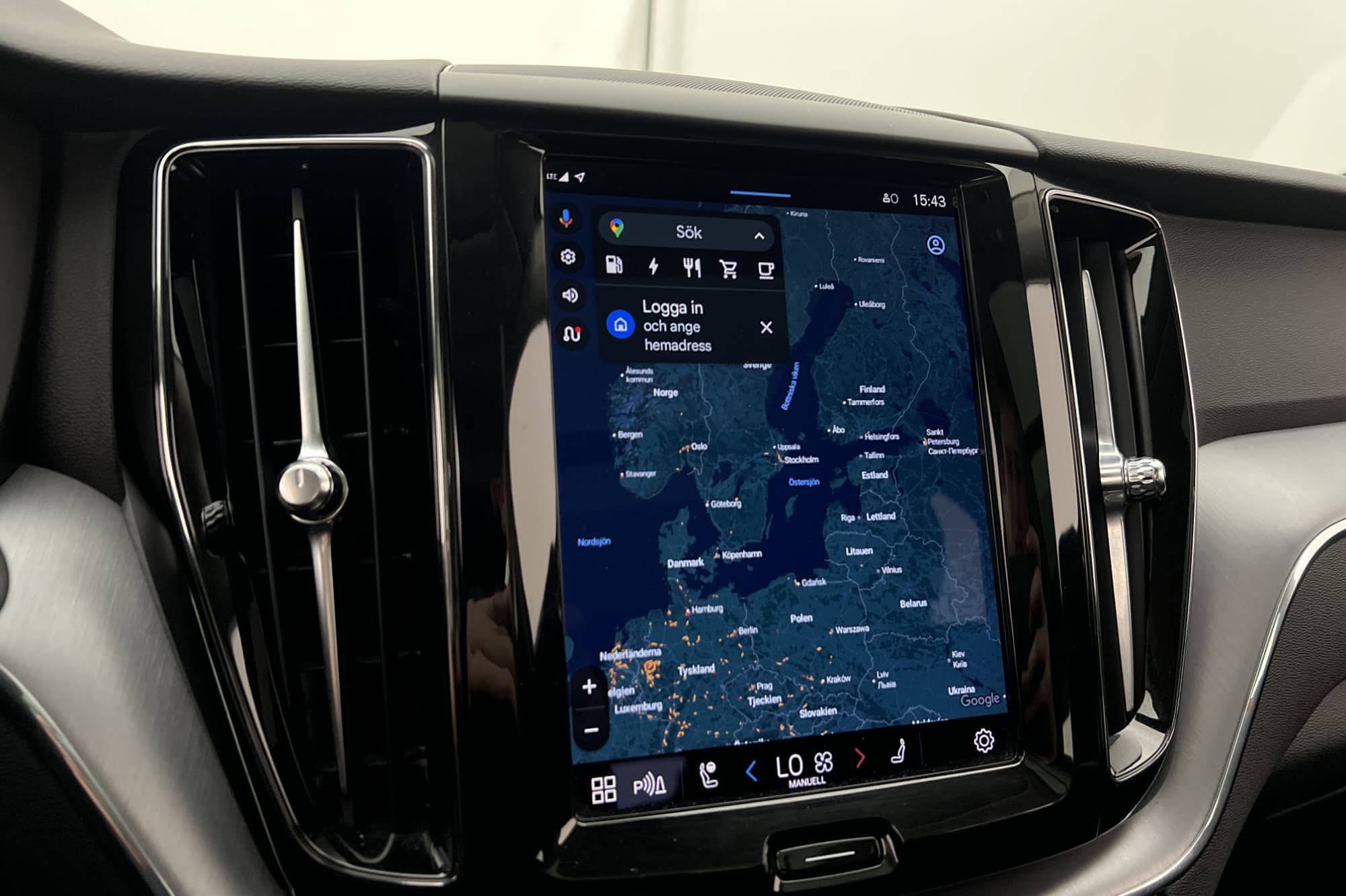 Volvo XC60 T6 AWD Inscription Pano VOC Värmare Navi Dragkrok