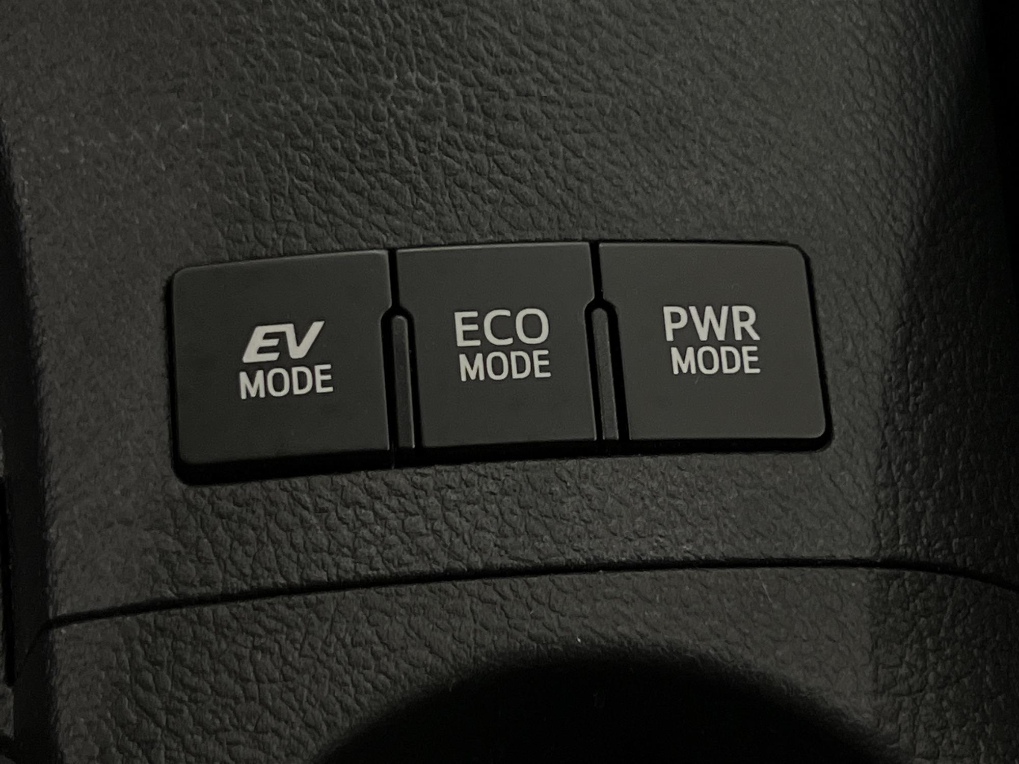 Toyota Auris Hybrid e-CVT 136hk M-Värm B-Kam 360kr Skatt 