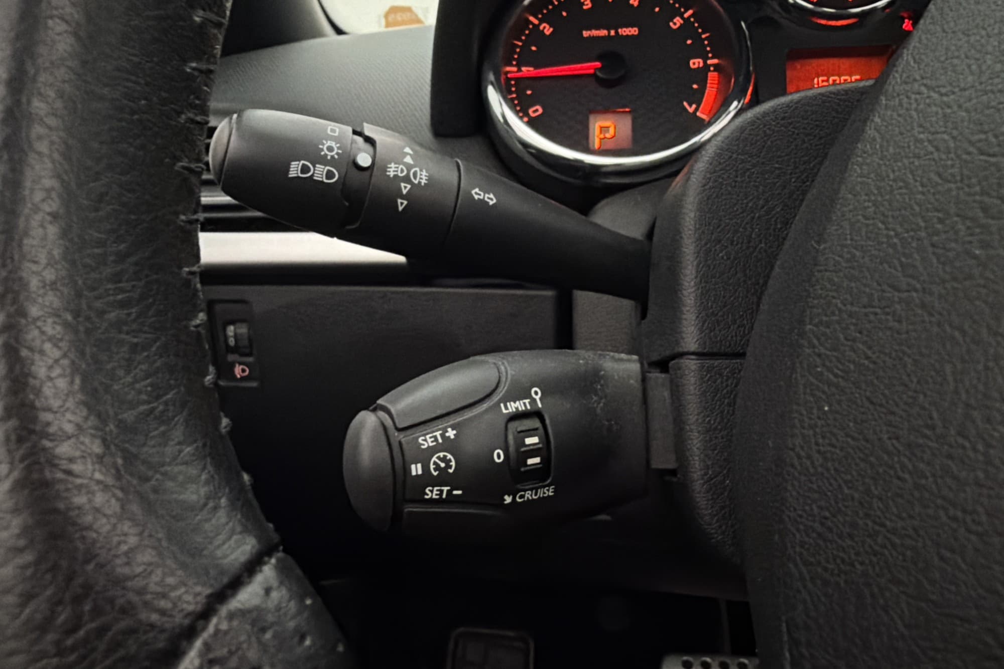 Peugeot 207 CC 1.6 VTi 120hk Cabriolet M&K-Värmare