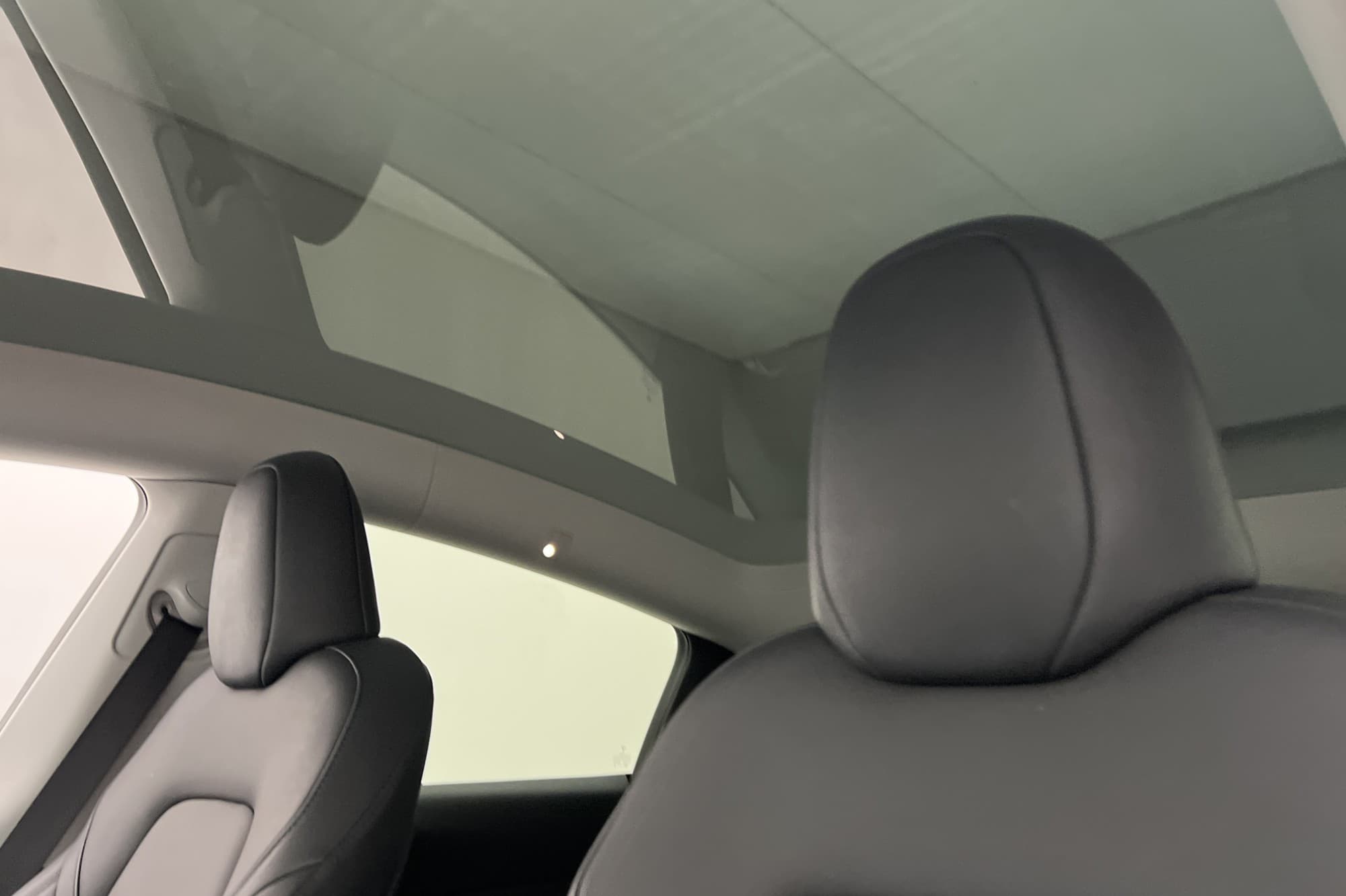 Tesla Model Y Long Range AWD Drag Autopilot Sv-Såld