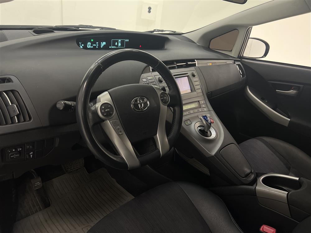 Toyota Prius 1.8 Plug-in Hybrid 136hk Navi HUD B-Kam