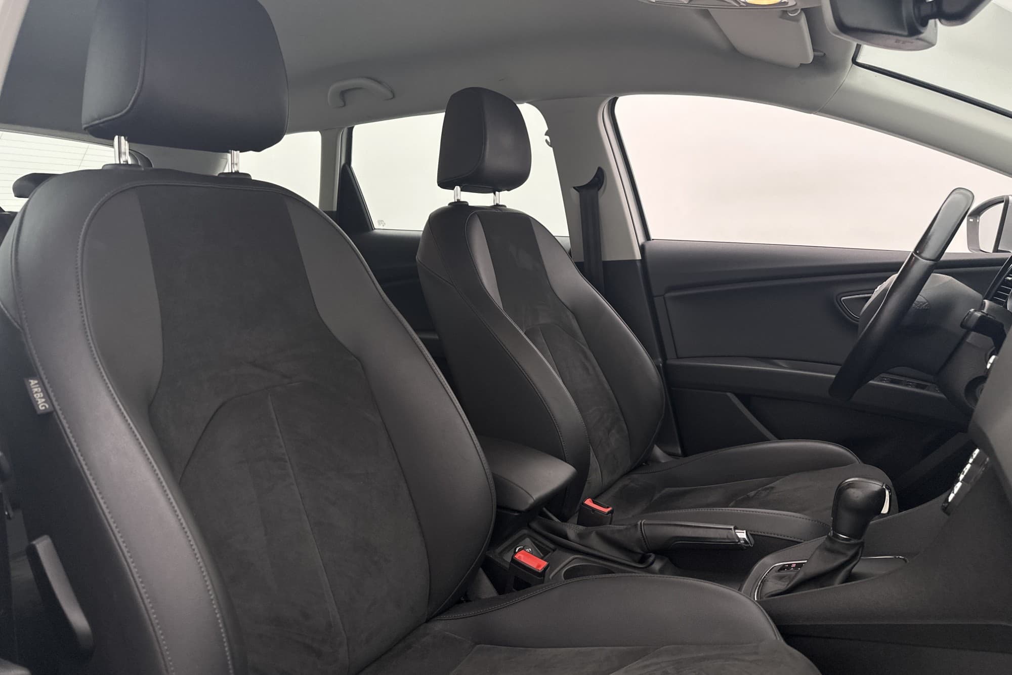 SEAT Leon ST 1.2 TSI 110hk Style Sensorer CarPlay Drag