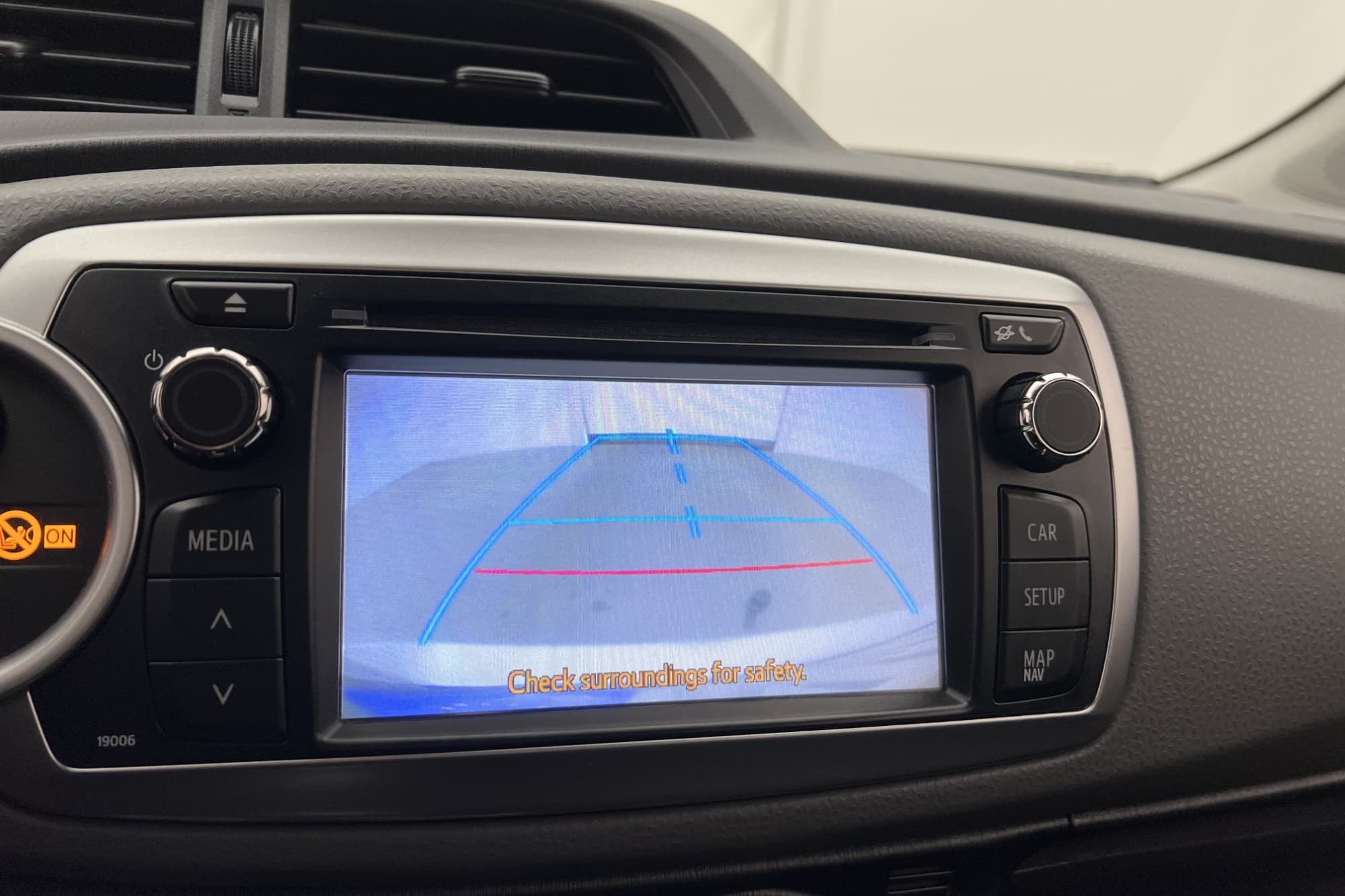 Toyota Yaris Active 99hk Active M&K-Värmare Kamera Dragkrok