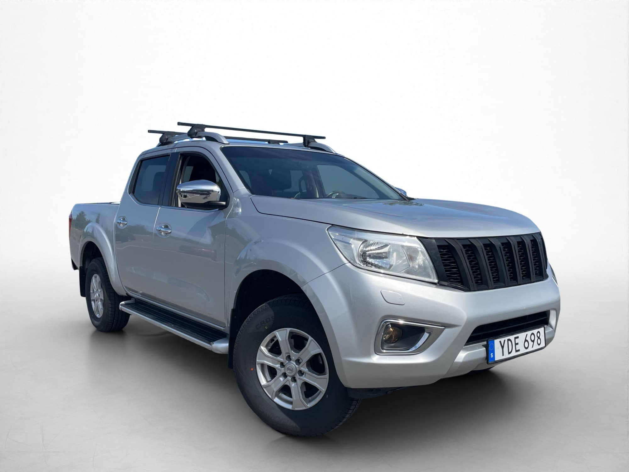 Nissan Navara 2.3dCi 4WD Värmare Dragkrok B-Kamera Diff Navi