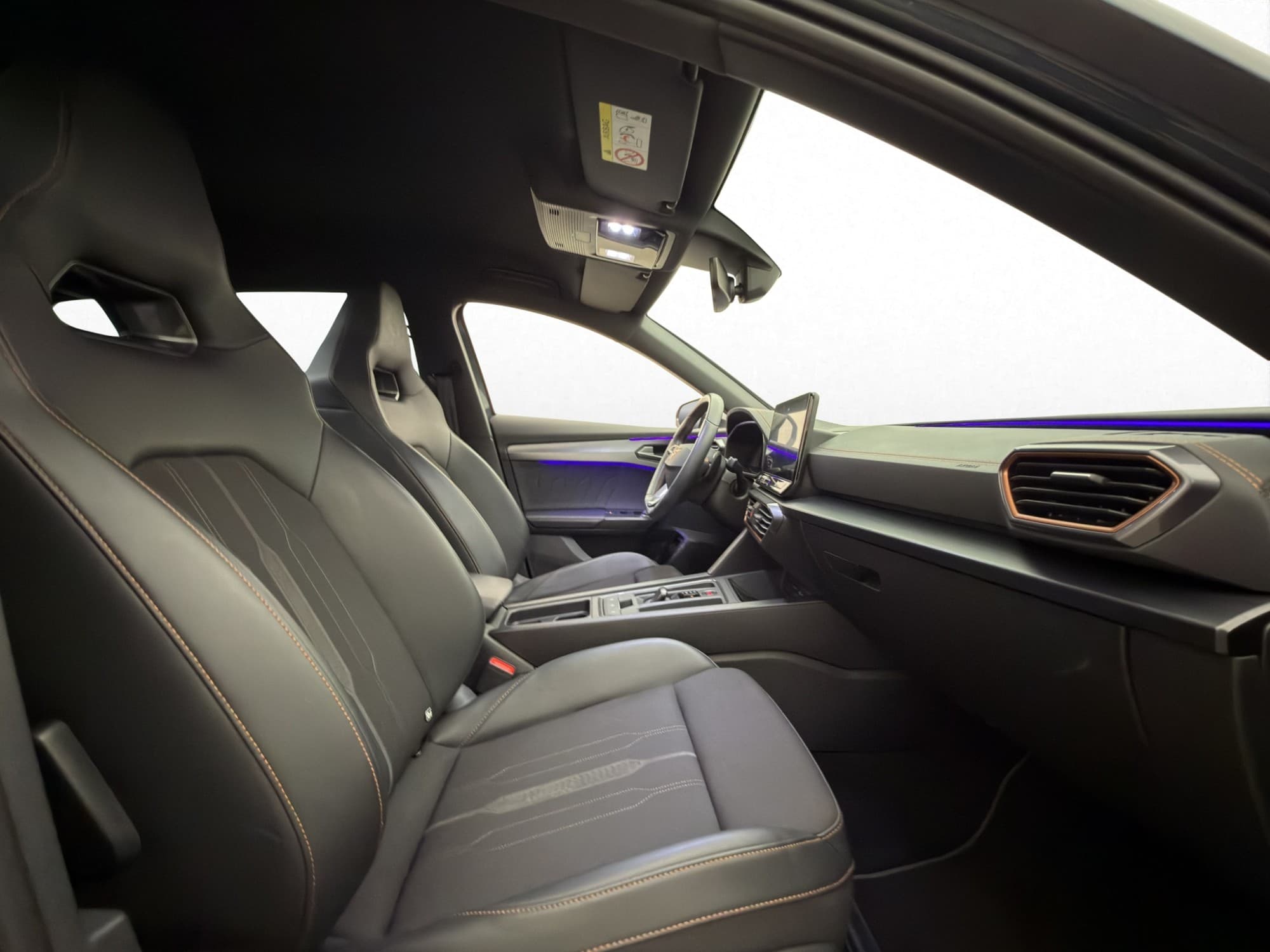 CUPRA Formentor VZ e-Hybrid Drag Kamera CarPlay Rattvärme