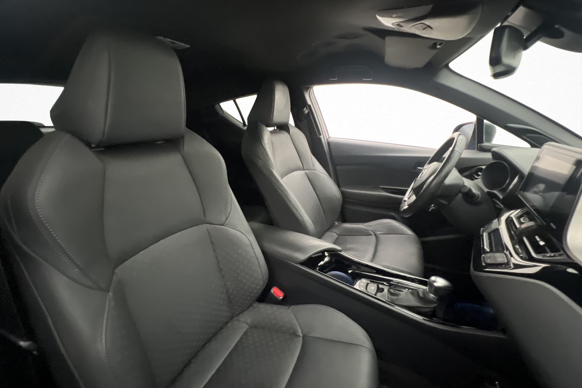 Toyota C-HR Hybrid CVT X-Edition JBL M-Värmare B-Kamera