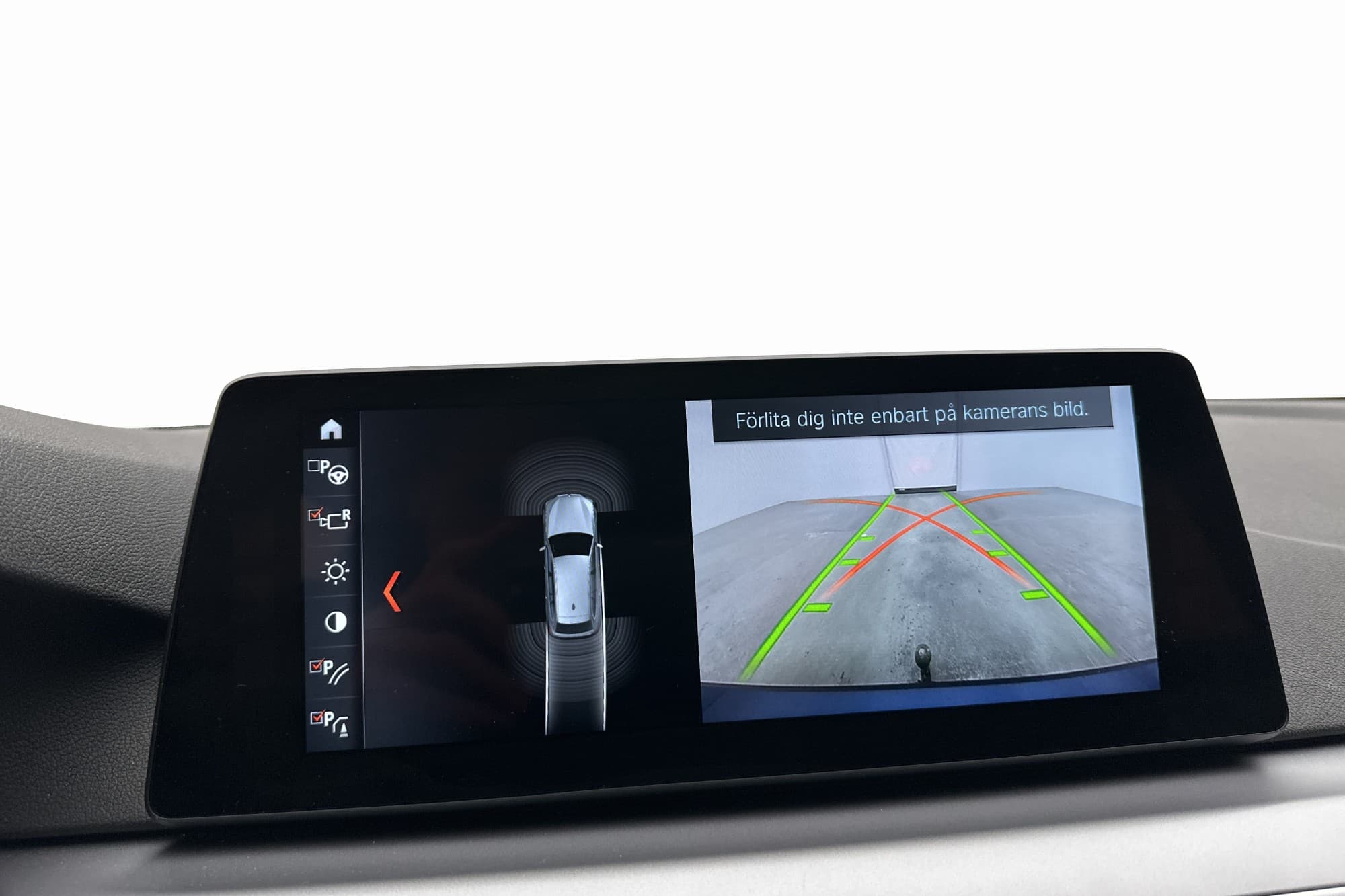 BMW 520d xDrive Touring 190hk Kamera Dragkrok Navi Rattvärme