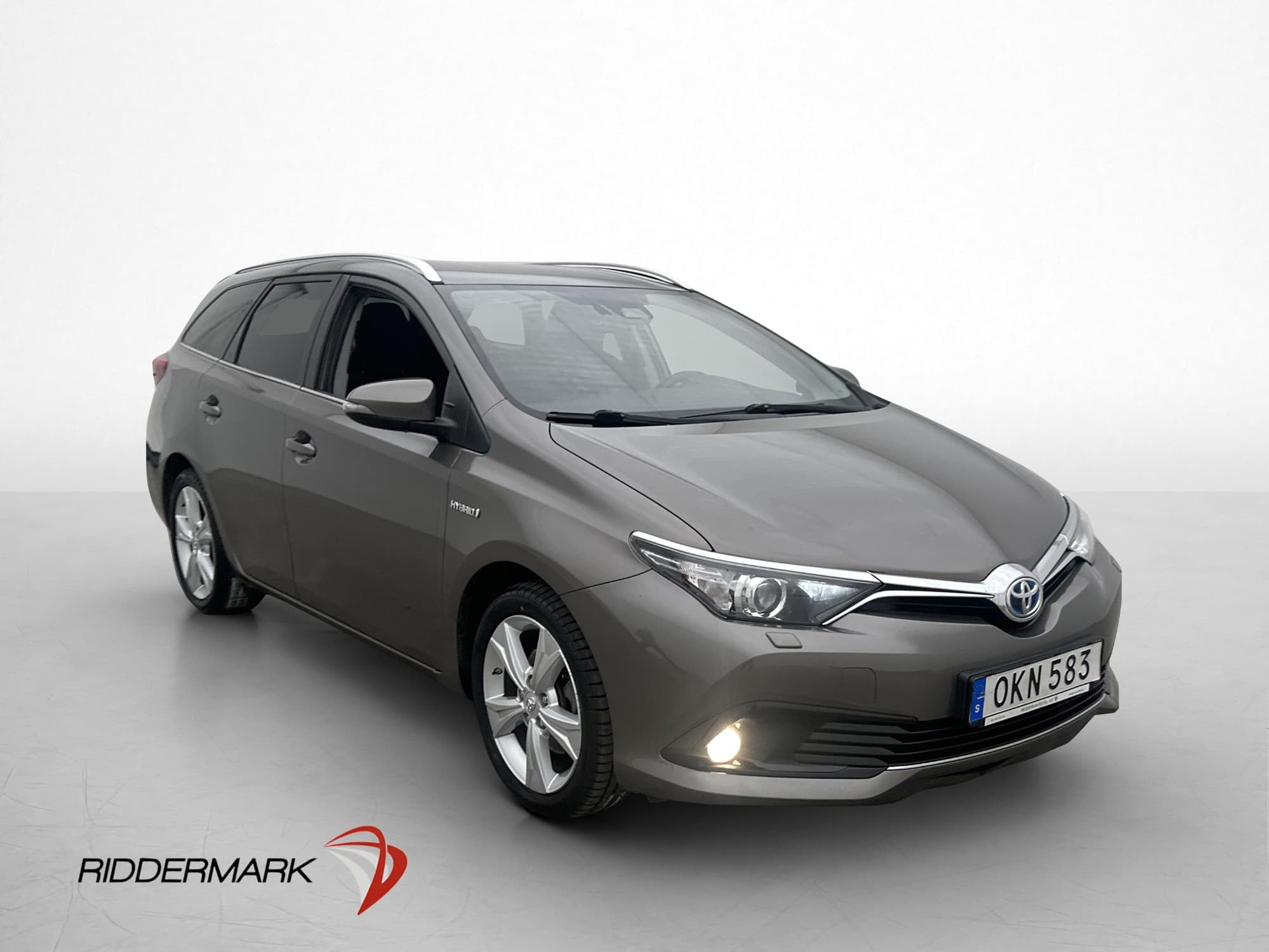 Toyota Auris Touring Hybrid 136hk Intense Edt Kamera Navi