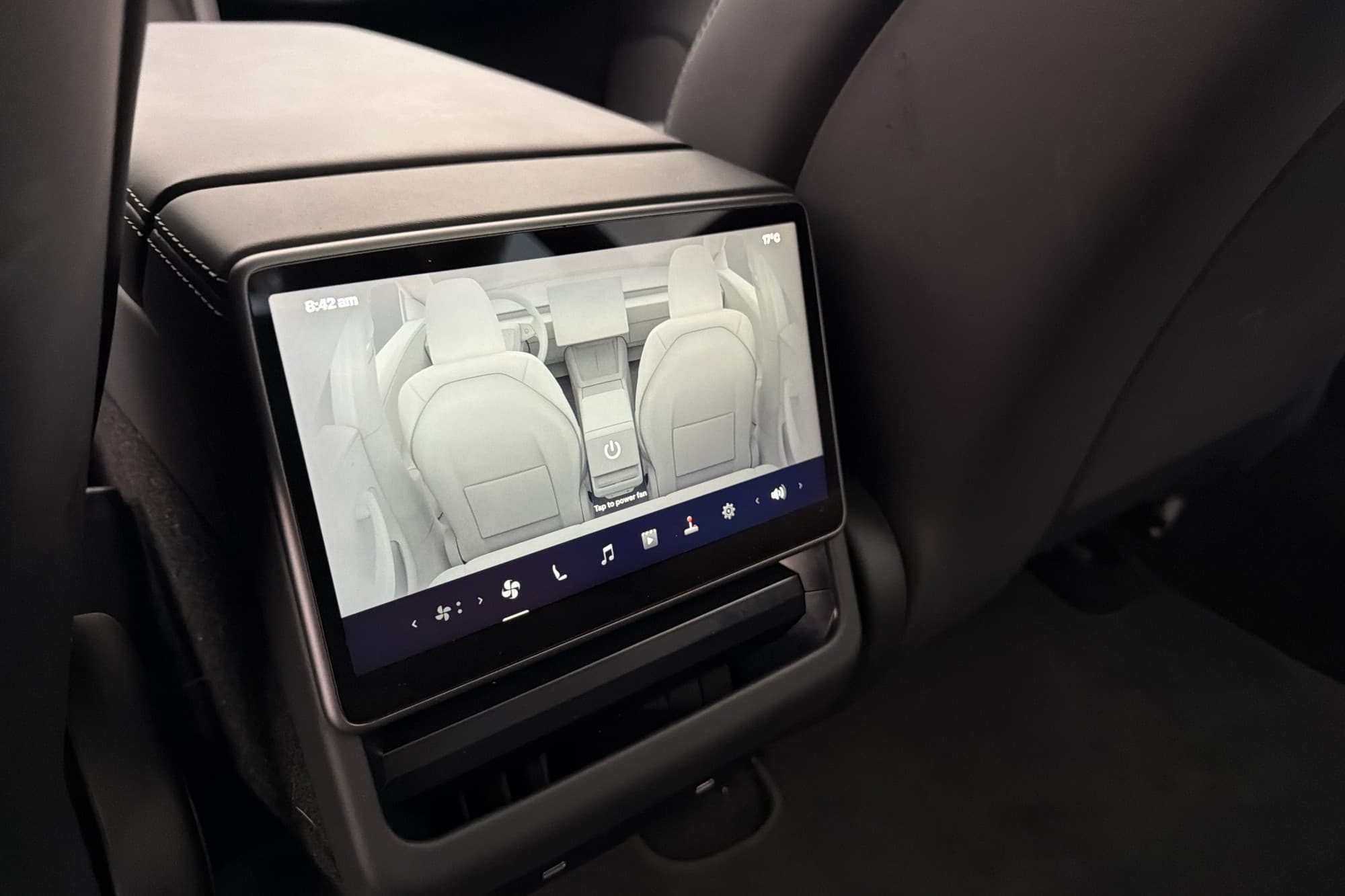 Tesla Model 3 Long Range AWD Autopilot Svensksåld MOMS