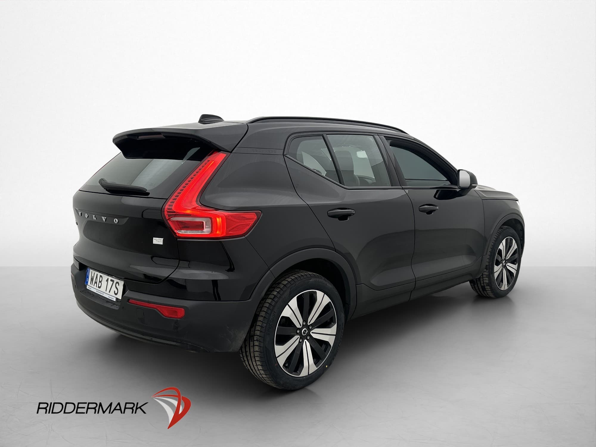 Volvo XC40 Recharge Twin Motor AWD Plus Drag Kamera Värmare