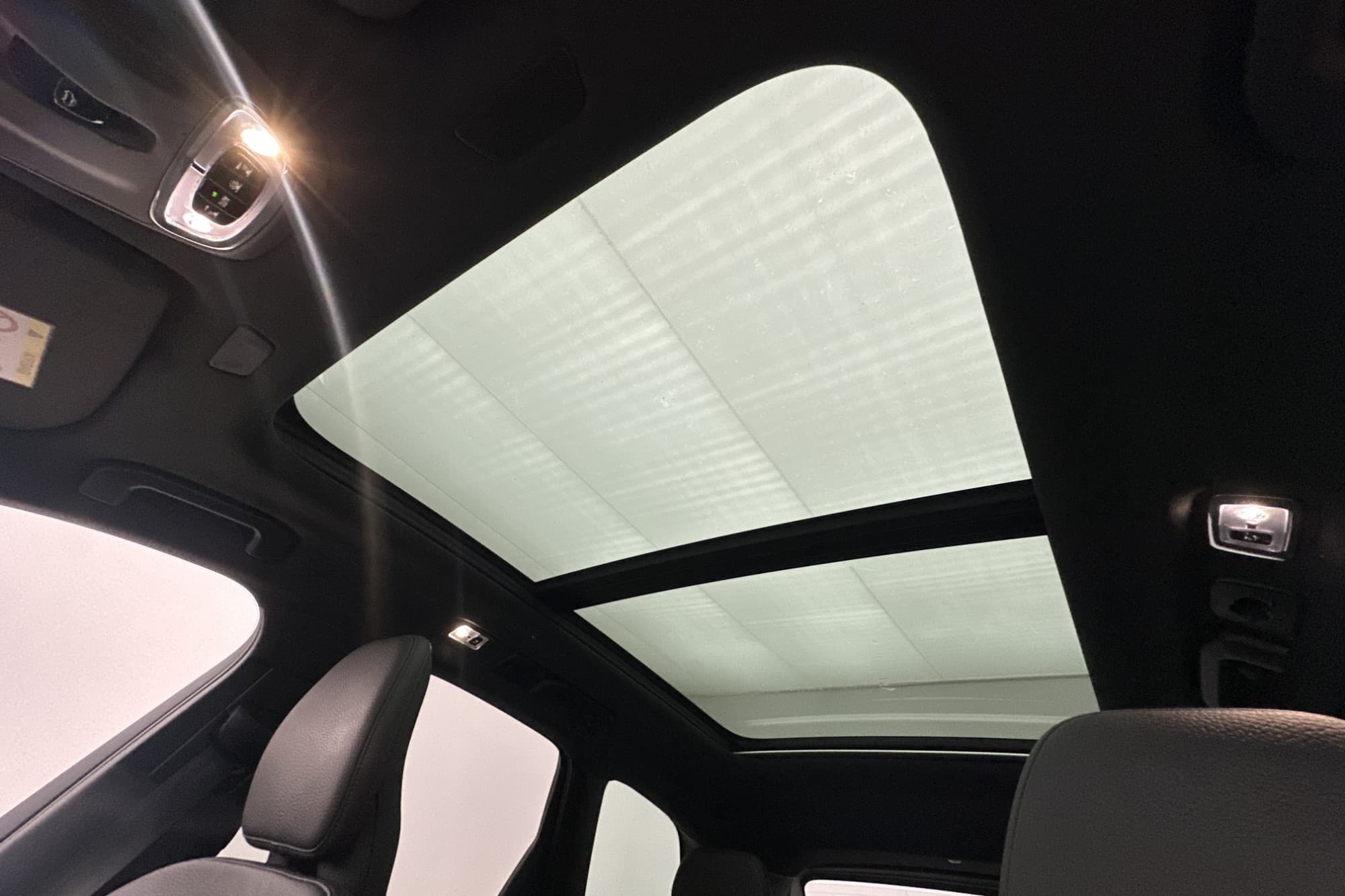 Volvo XC60 T8 AWD R-Design VOC Pano HUD H/K 360° Dragkrok