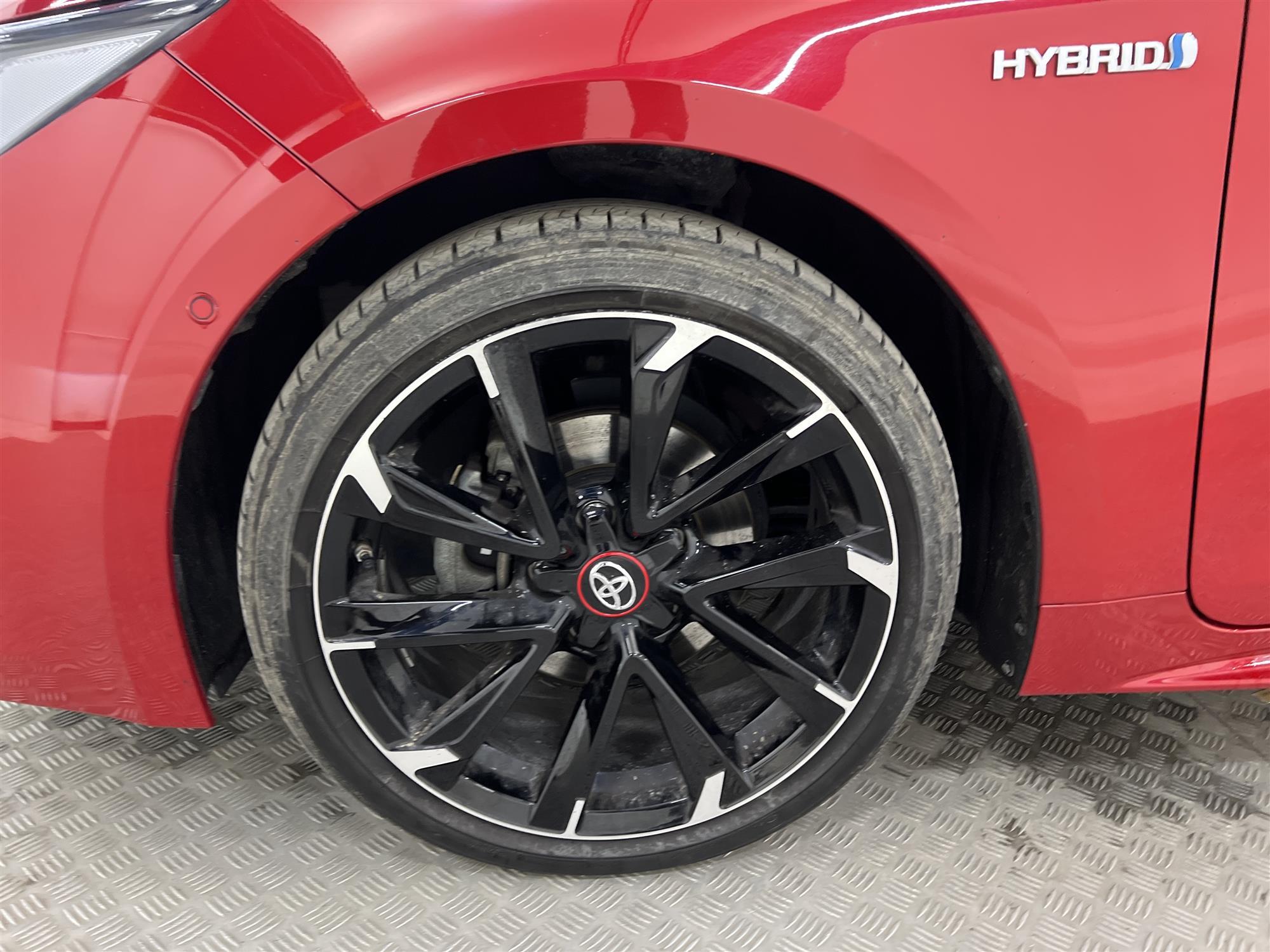 Toyota Corolla Hybrid 122hk GR Sport M&K-Värm HUD 0,4L/mil
