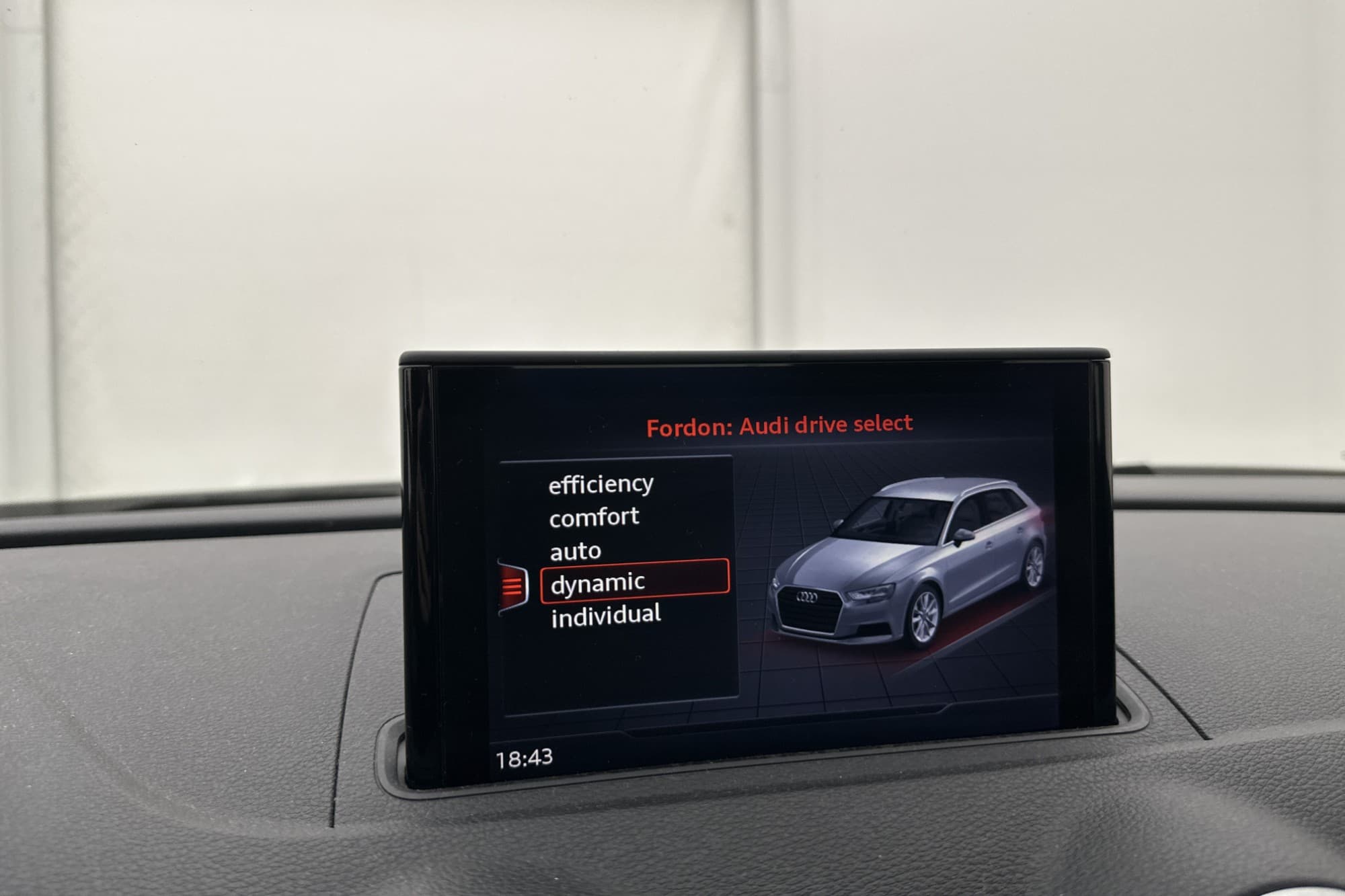 Audi A3 35 TFSI 150hk Adaptiv 492kr Årsskatt 0,52L/mil