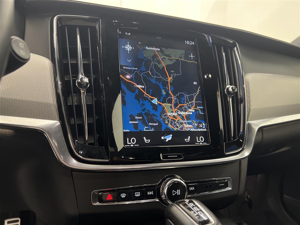 Volvo V90 D5 AWD 235hk R-Design B&W GPS HUD 360° Värmare 