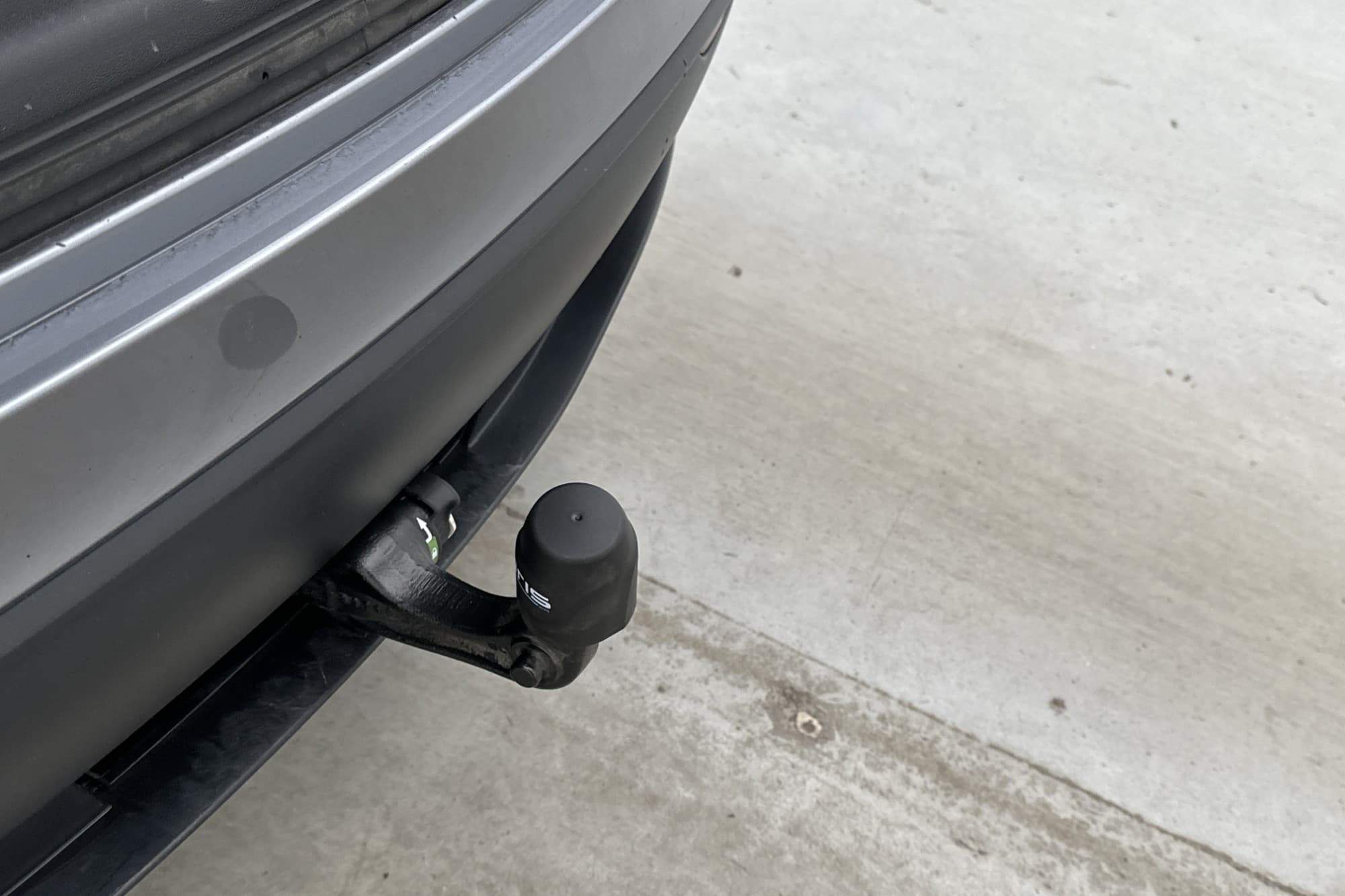 Tesla Model Y Long Range AWD Svensksåld Dragkrok MOMS