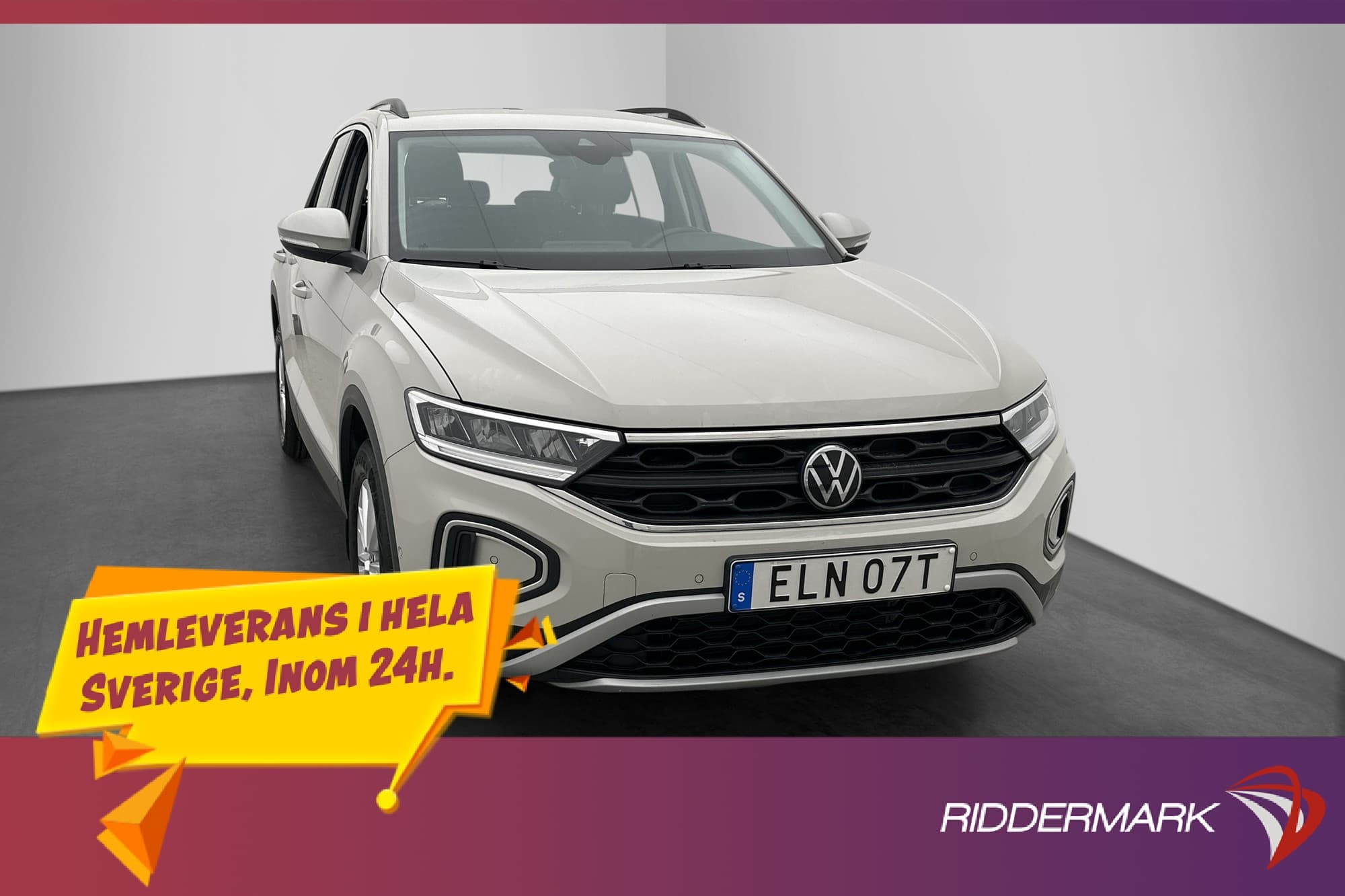 Volkswagen T-Roc 1.0 TSI 110hk Cockpit Sensorer CarPlay MOMS