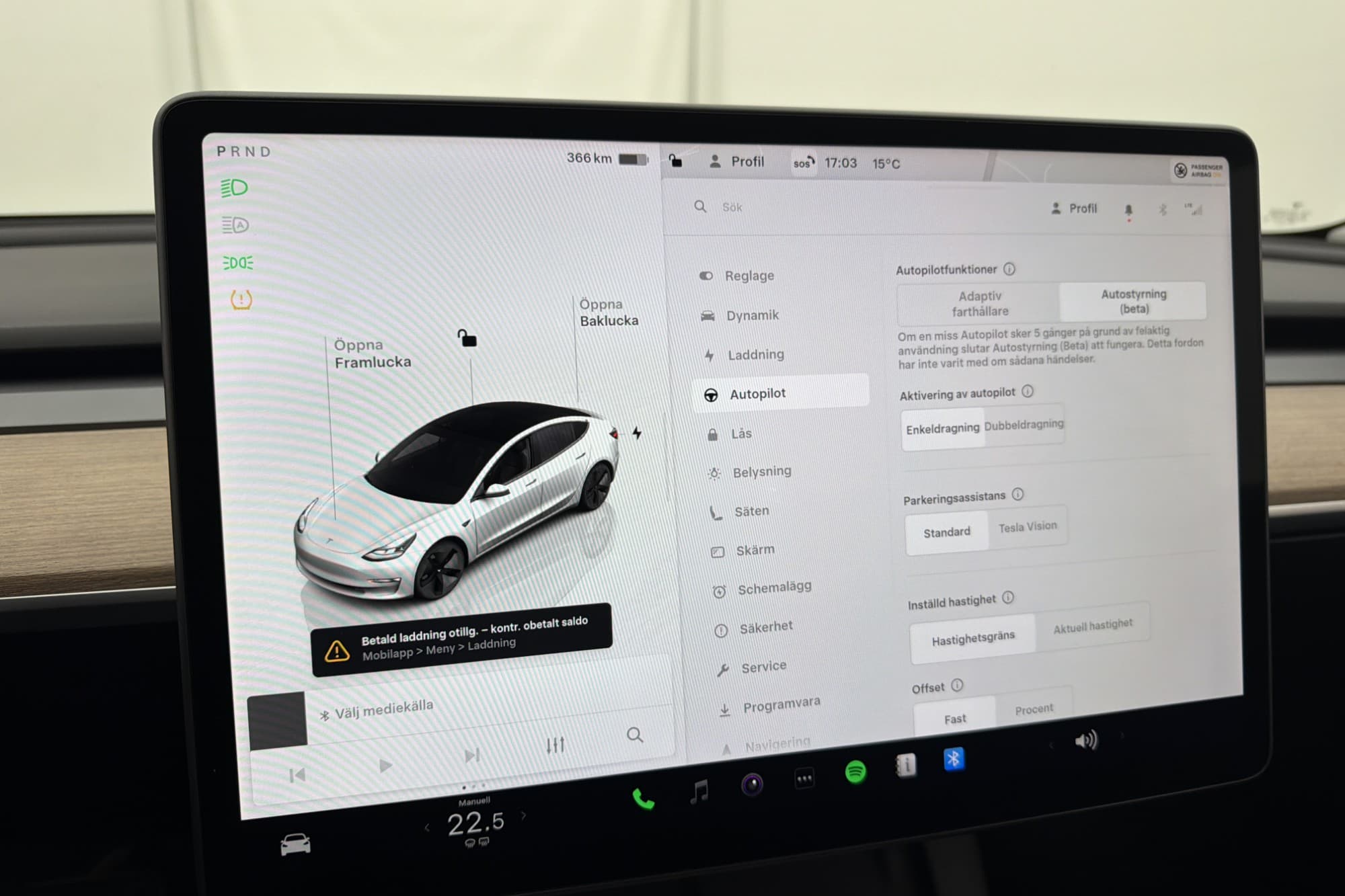 Tesla Model 3 Long Range AWD Autopilot Rattvärme Sv-såld