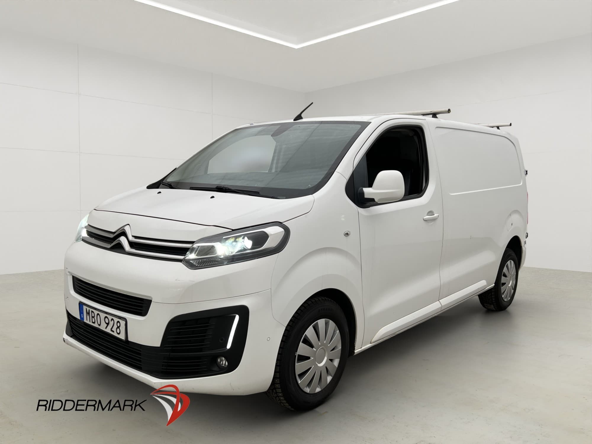 Citroën Jumpy L2 177hk Värm Drag Kamera 3-Sits CARPLAY Moms