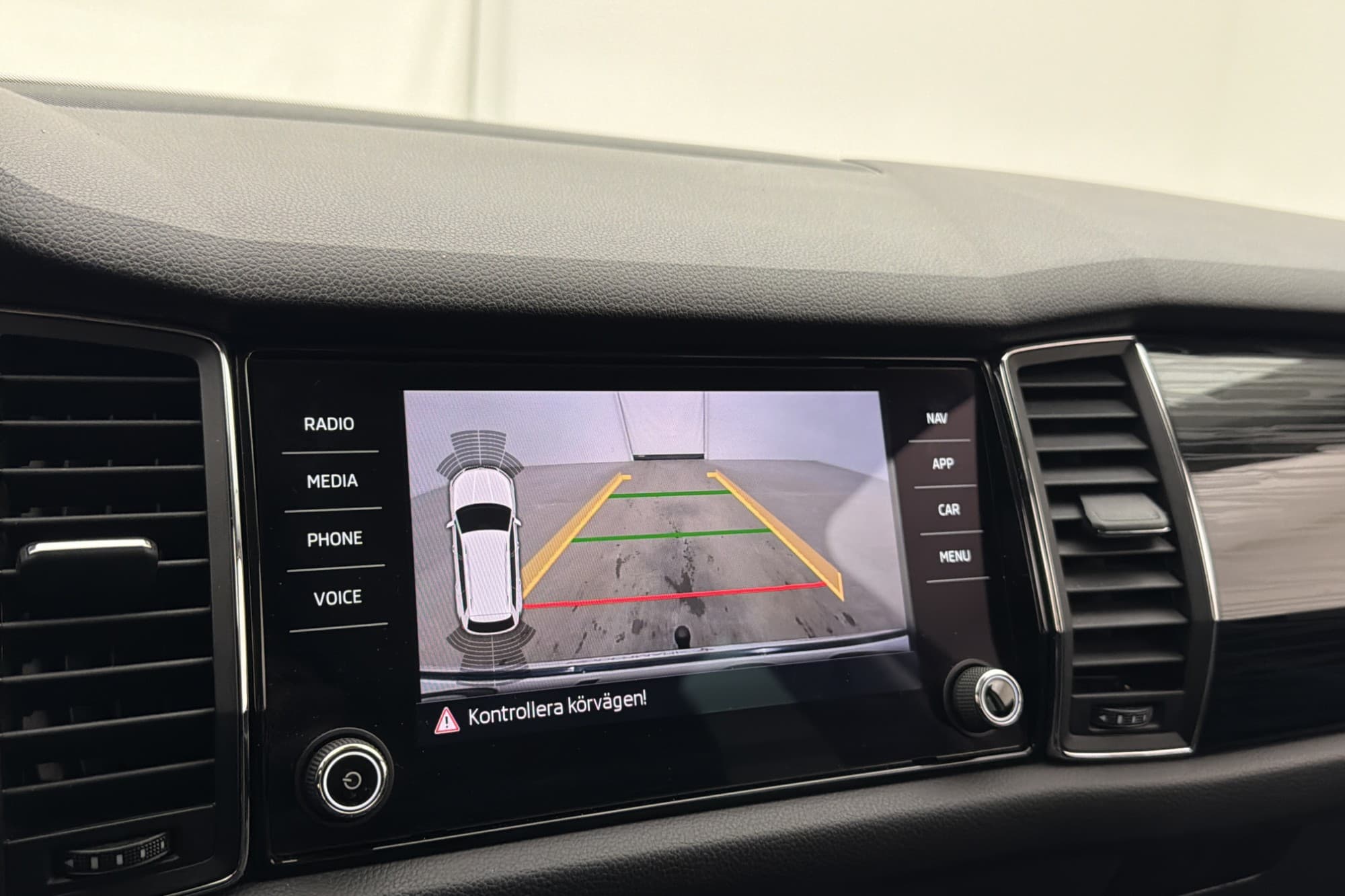 Škoda Kodiaq 190hk 4x4 Businessline Värma Canton Skinn Drag