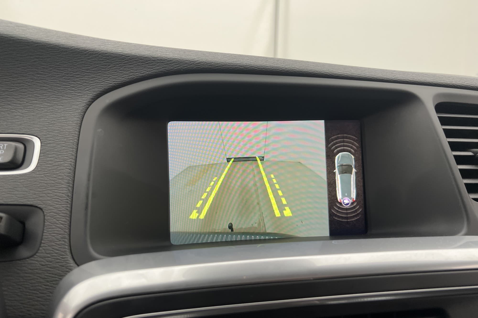 Volvo V60 Cross Country D4 Summum VOC Värm Kamera BLIS Drag