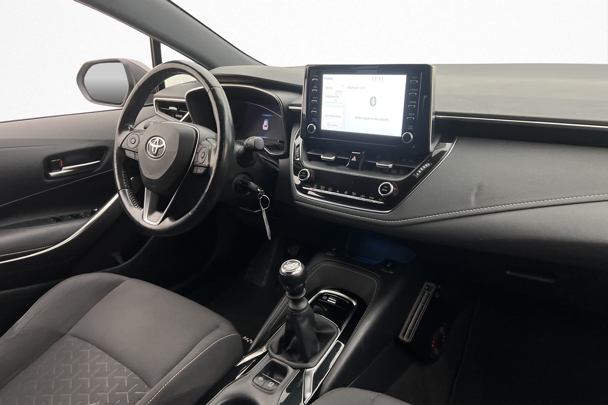 Toyota Corolla Touring Kamera Rattvärme Adaptiv farthållare