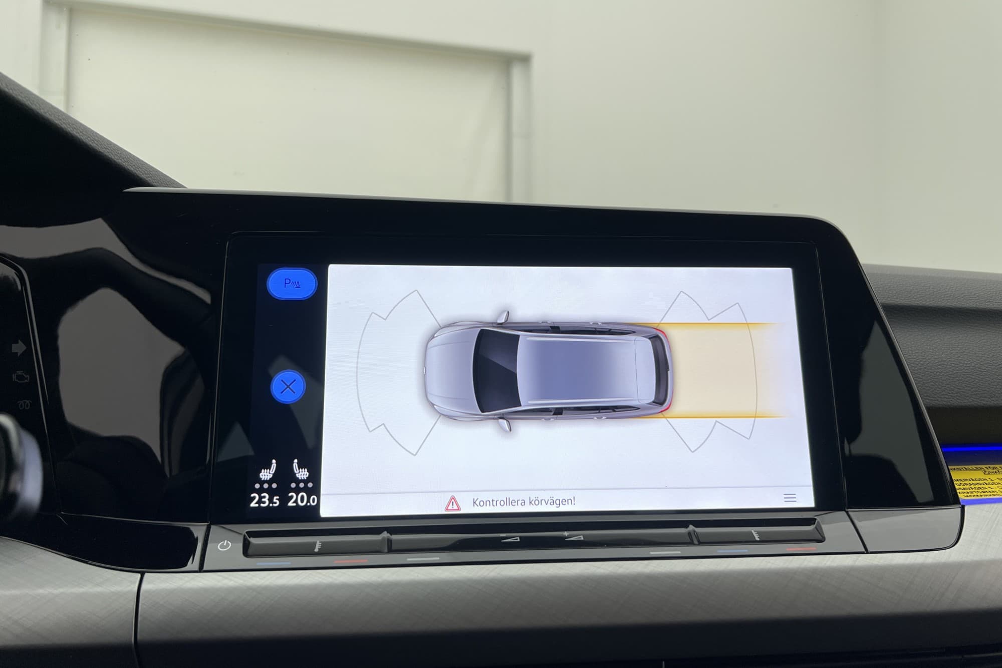 Volkswagen Golf 1.5 TGI Cockpit LED Värmare Ambient MOMS