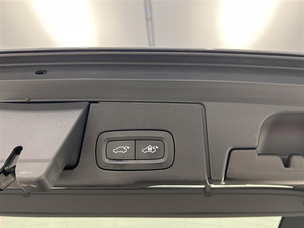 Volvo XC60 D4 AWD 190hk Inscription B-Kamera HUD VOC Naviinteriör
