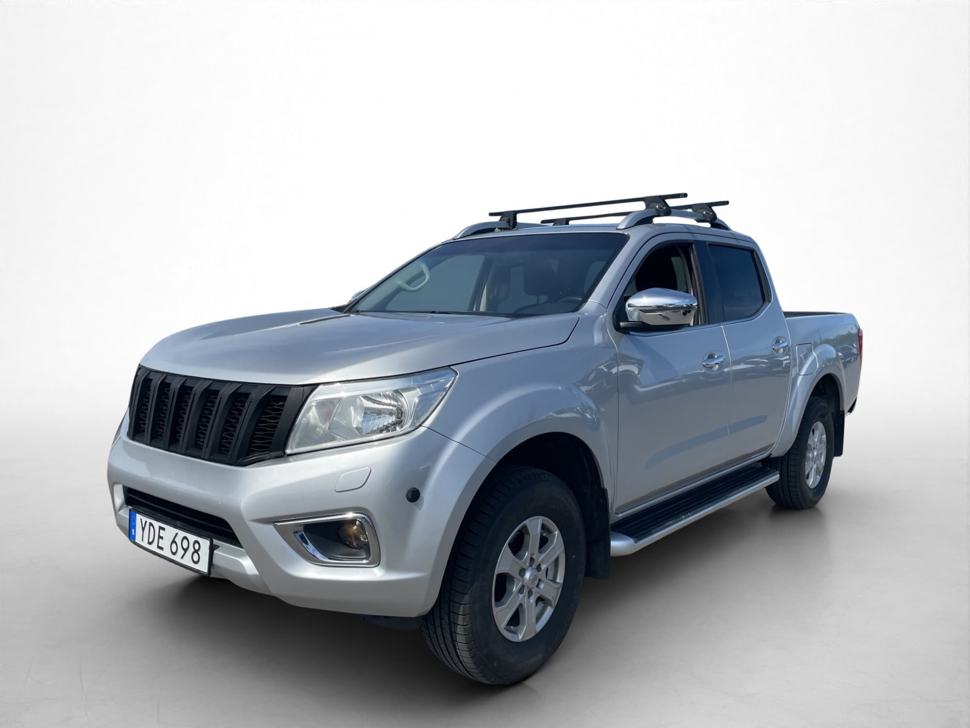 Nissan Navara 2.3dCi 4WD Värmare Dragkrok B-Kamera Diff Navi