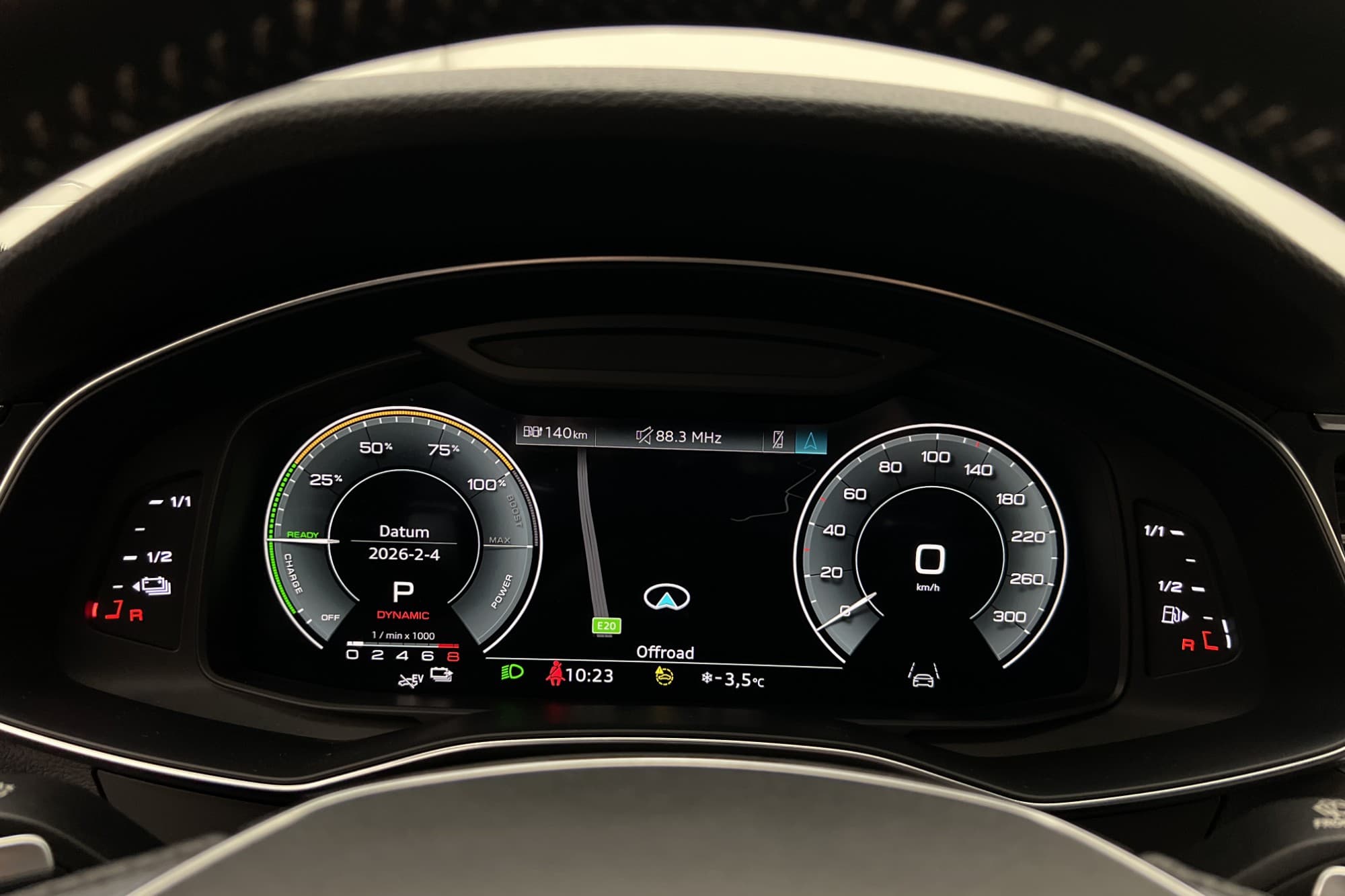 Audi A6 55 TFSI e Q S Line Cockpit Sensorer Navi Drag MOMS