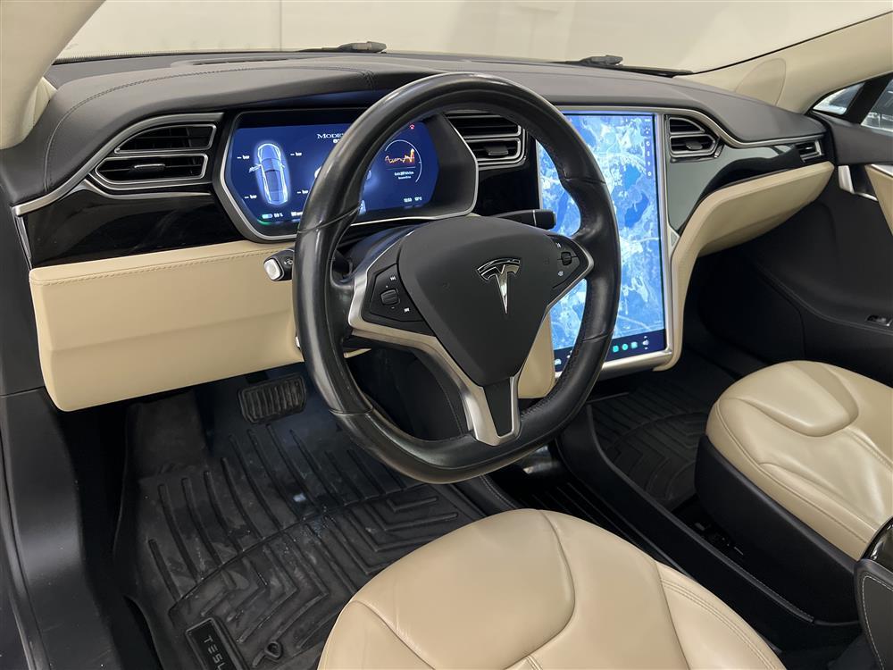Tesla Model S 85 367hk Pano Navi Autopilot