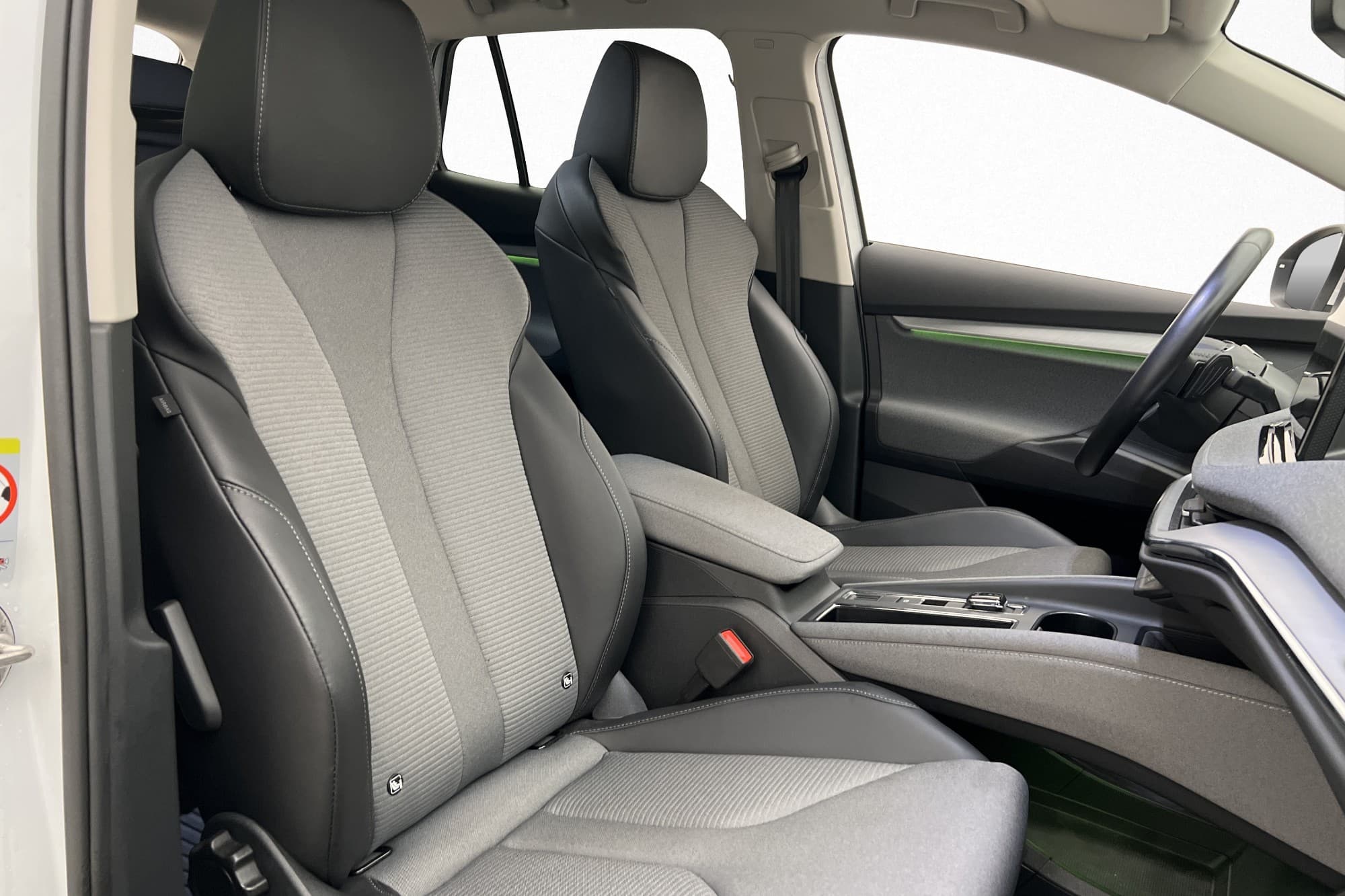 Skoda Enyaq 80 204hk Dragkrok Kamera Navi Halvskinn MOMS