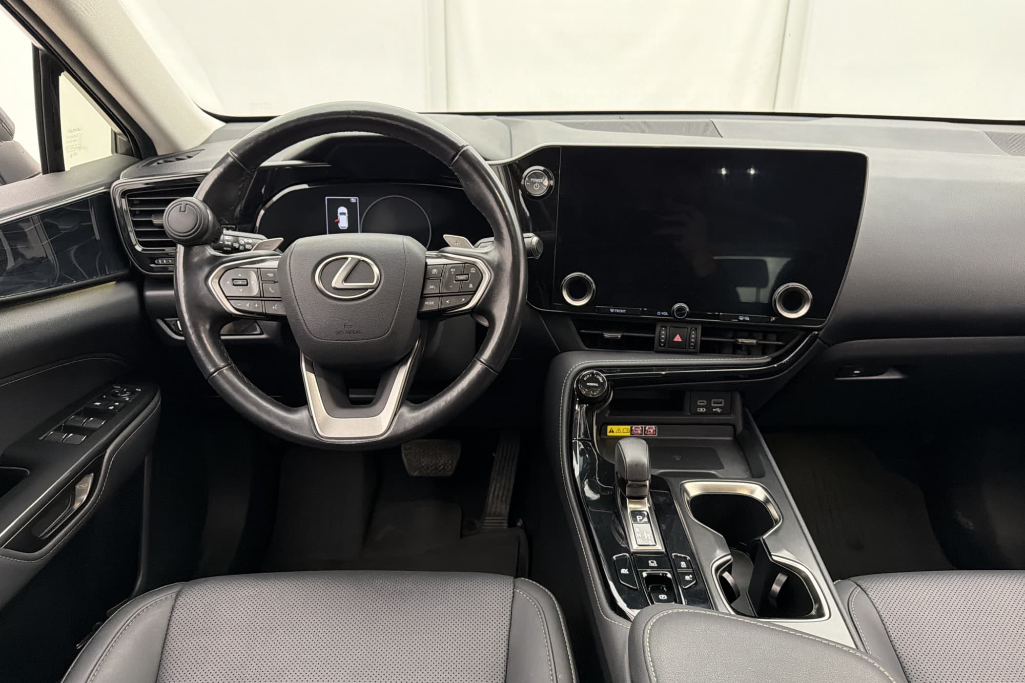 Lexus NX 350h AWD Business Teknikpaket Kamera Navi Drag